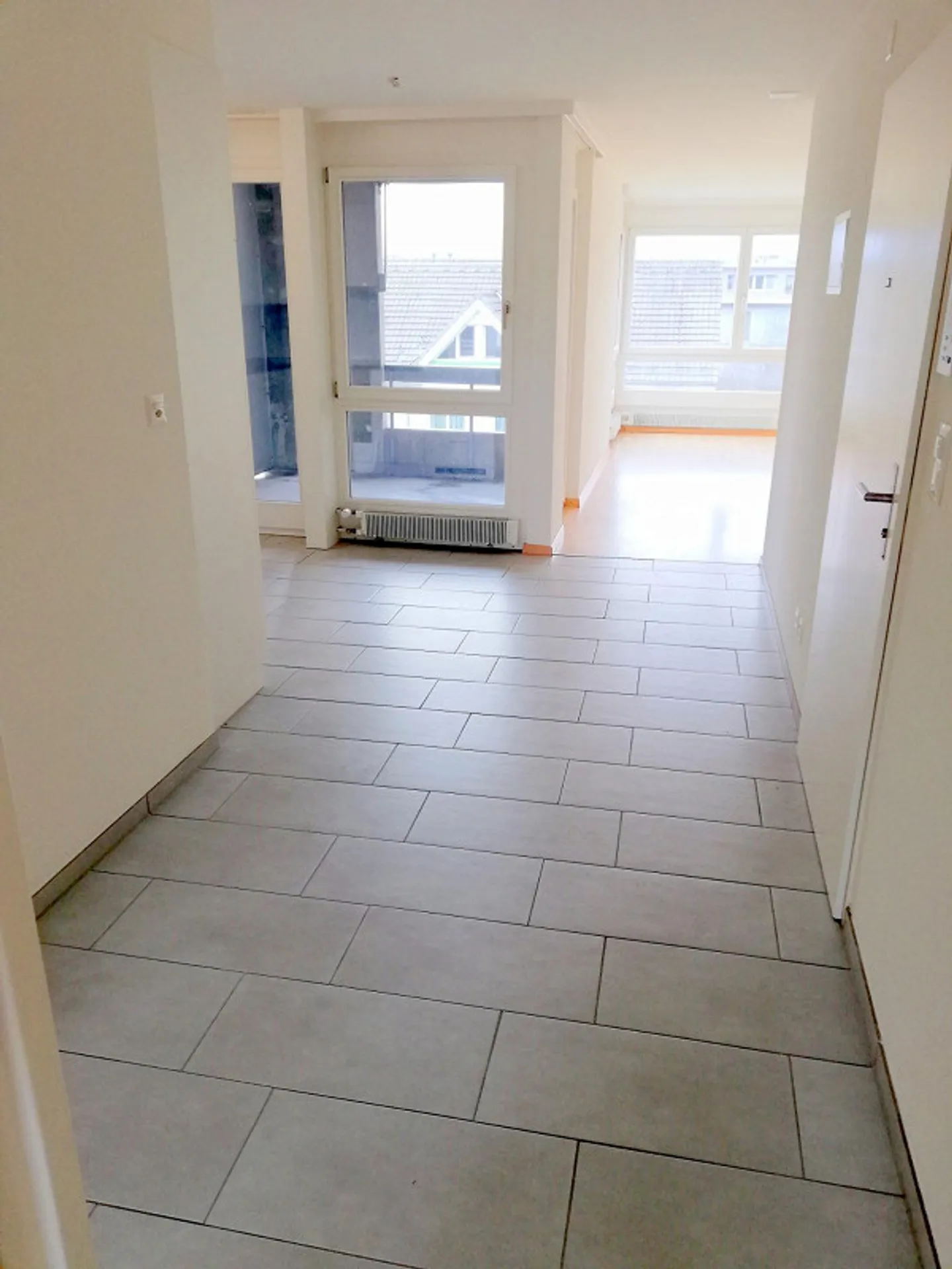 .35 Room Apartment in a Quiet Development in the Green - Photo 3 of 9