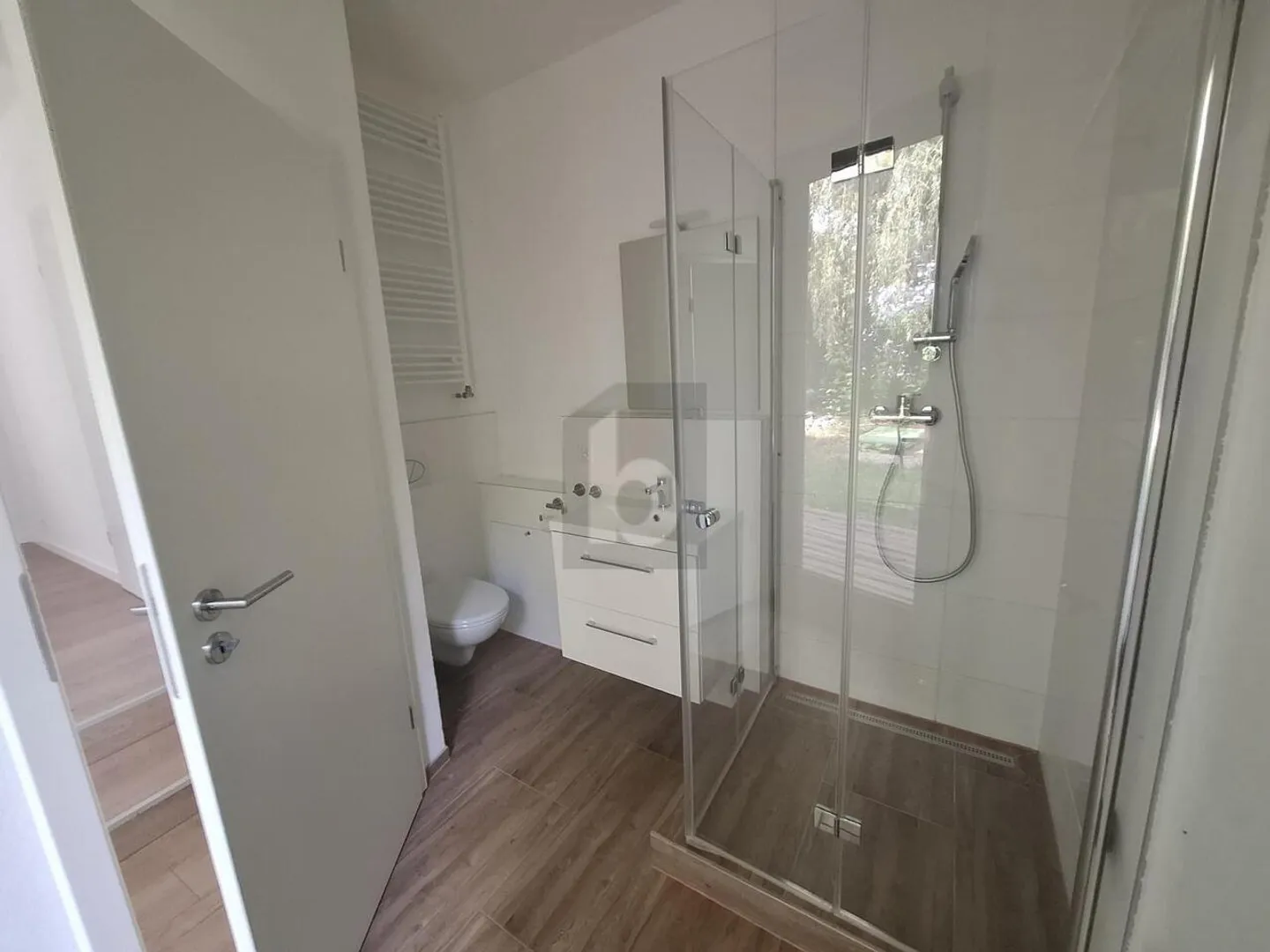 Nel Giura, accogliente, moderno - Foto 4 di 6