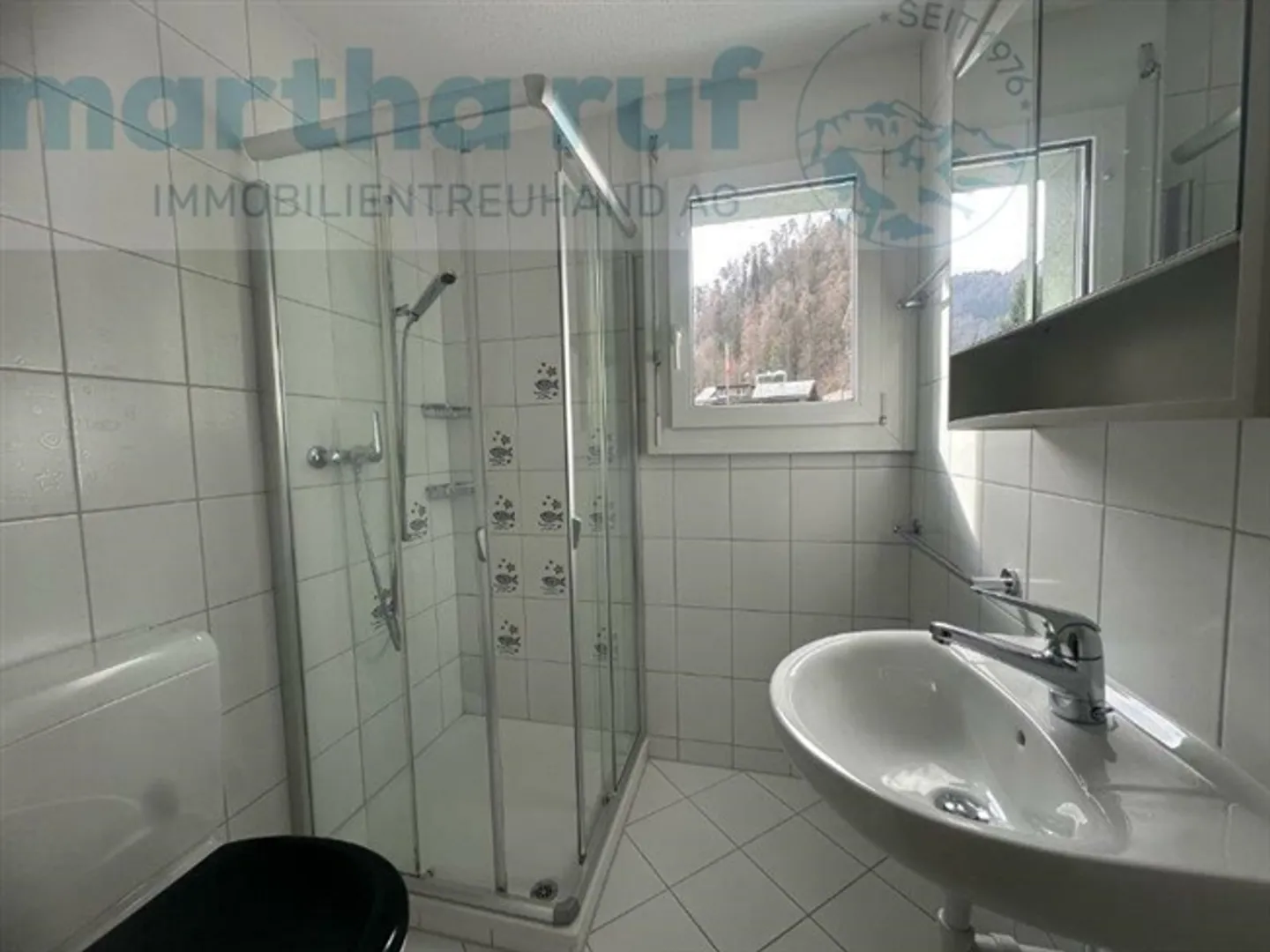 5.5-Room Apartment with Lovingly Designed Patio - Photo 7 of 10