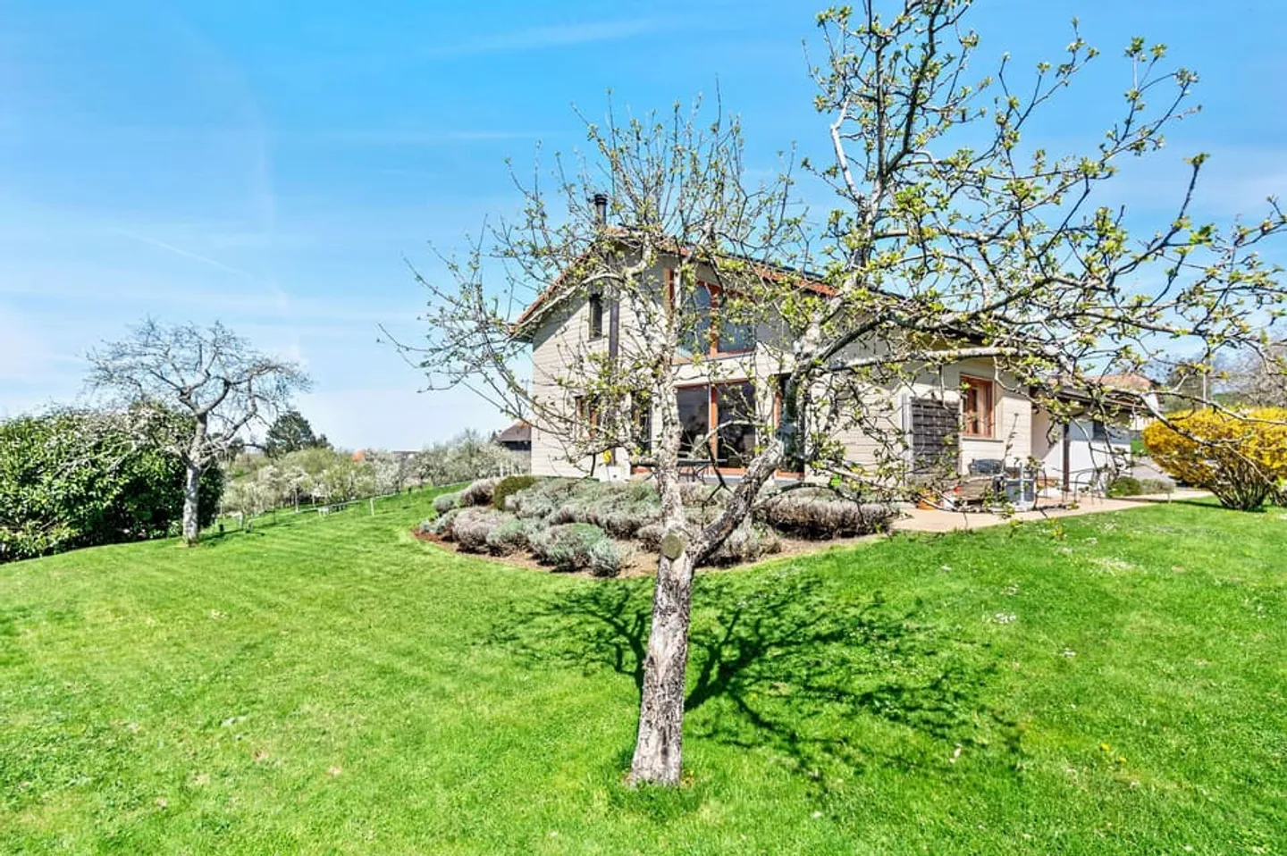 Bright family home with 6.5 rooms in Courtemautruy - Photo 13 of 13