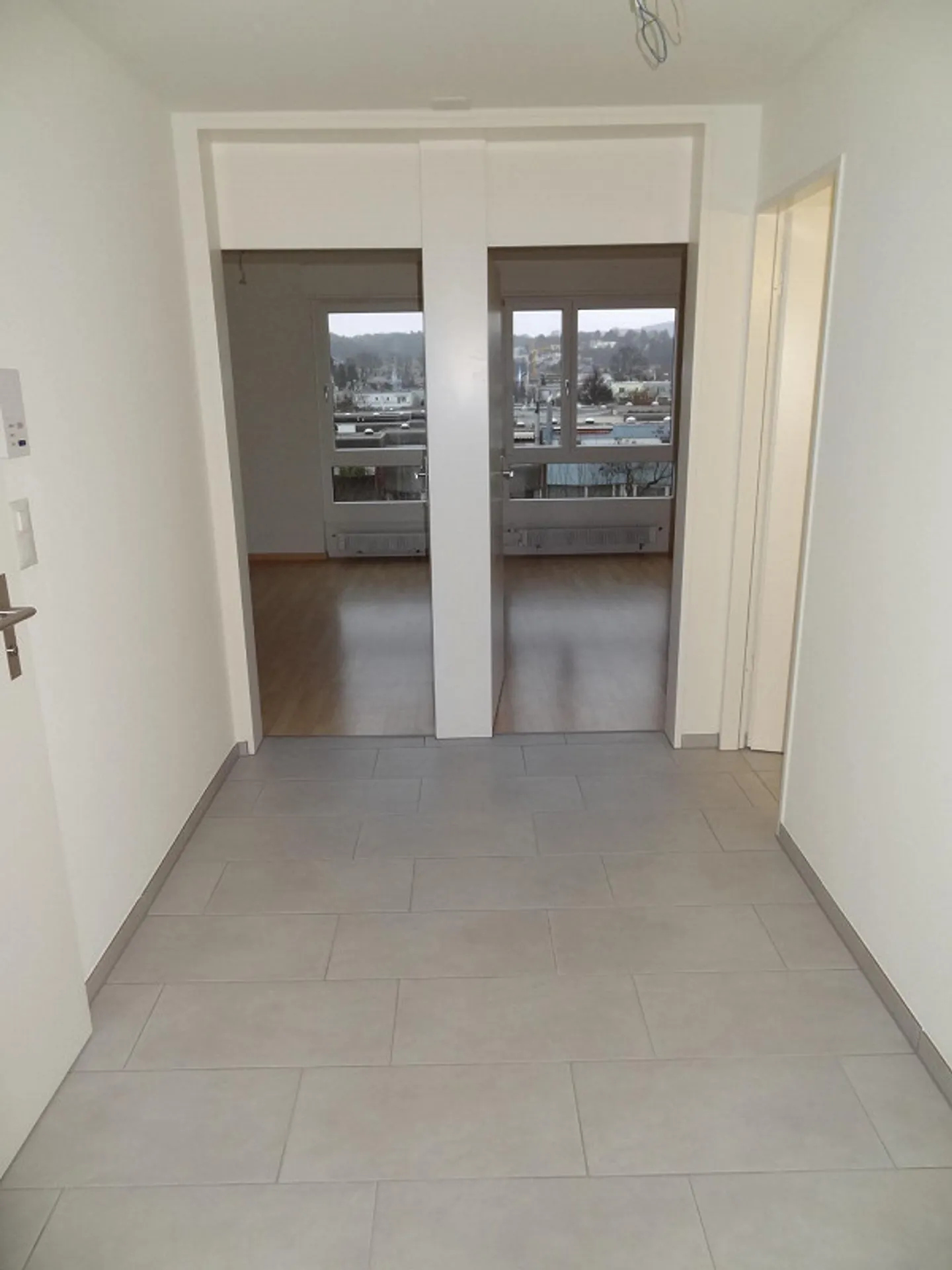 .35 Room Apartment in a Quiet Development in the Green - Photo 7 of 9