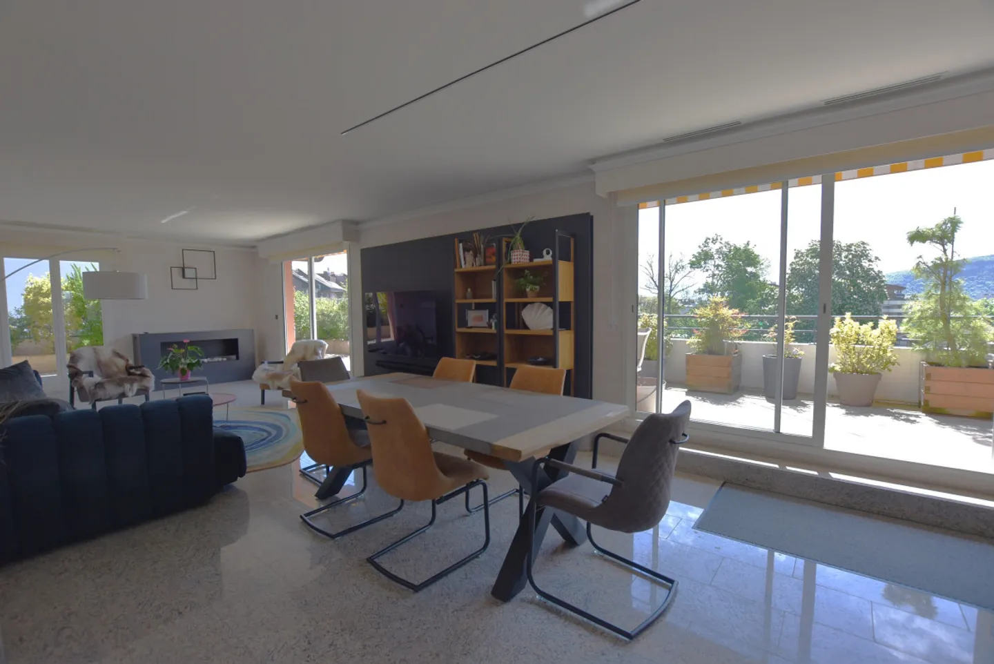 6-room apartment - Photo 4 of 11