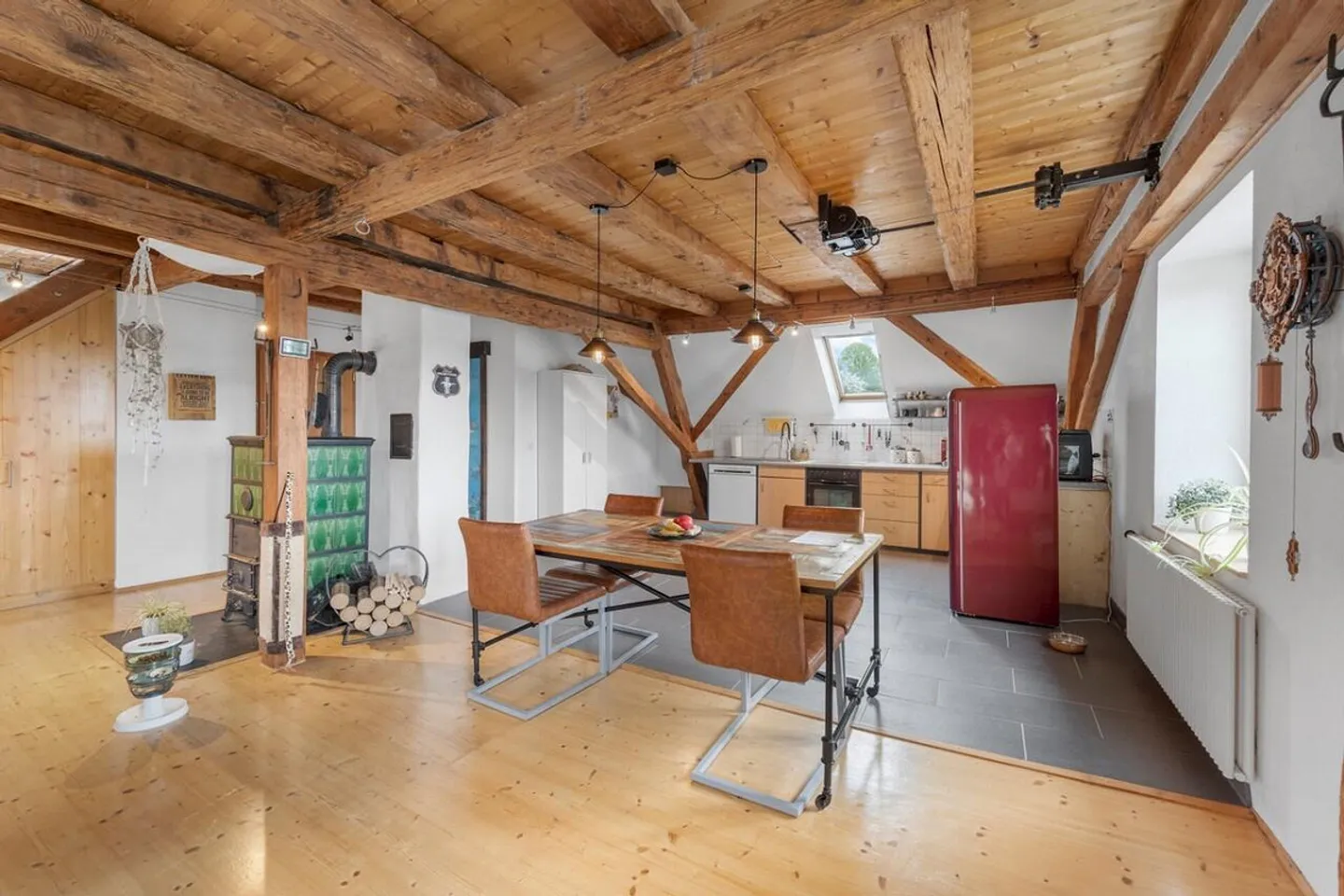 Maison multifamiliale pleine de possibilités - Photo 8 sur 12