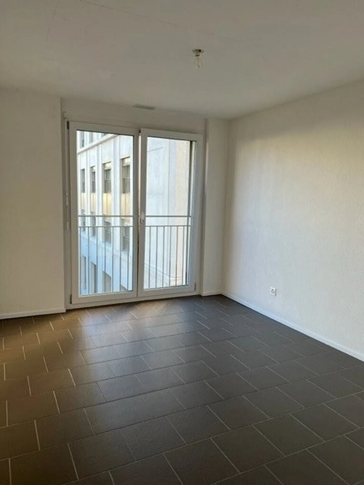 Fribourg Apartment - 3.5 rooms - Photo 2 of 5