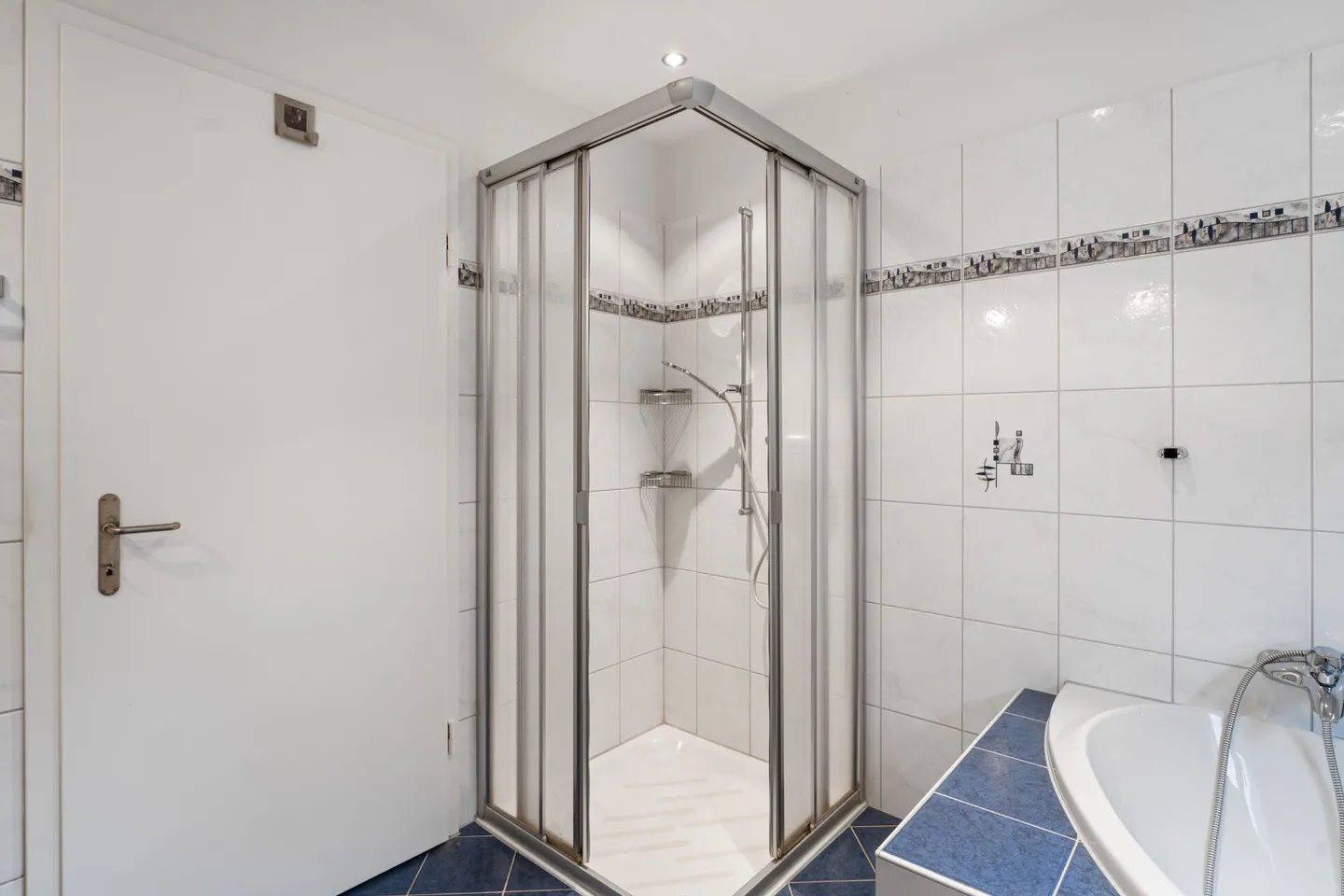 RESERVIERT! 4.5-Zi-Wohnung mit top Aussicht - Foto 7 von 10