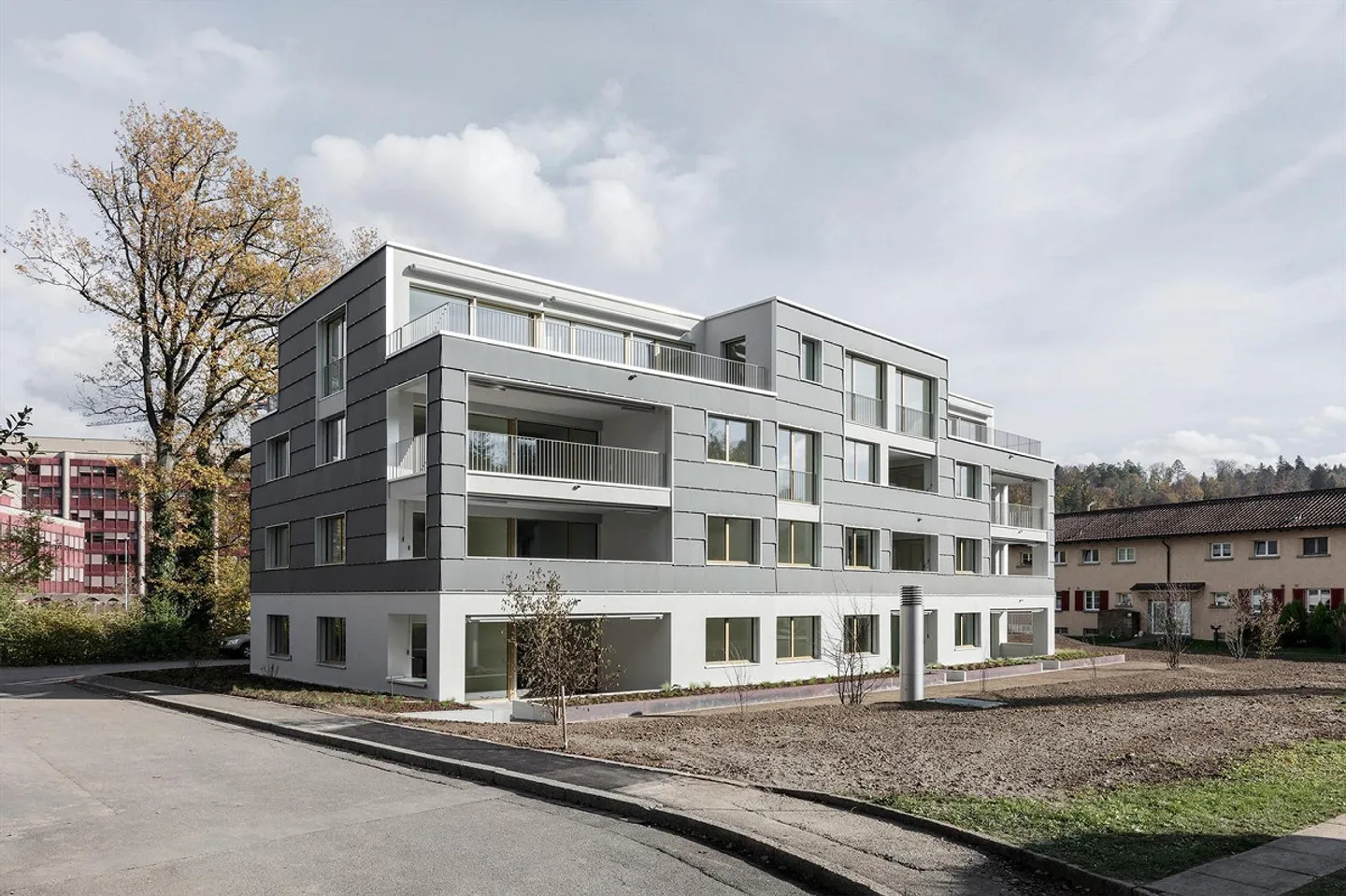 Modernes Apartment am Sihlufer - Foto 1 von 10