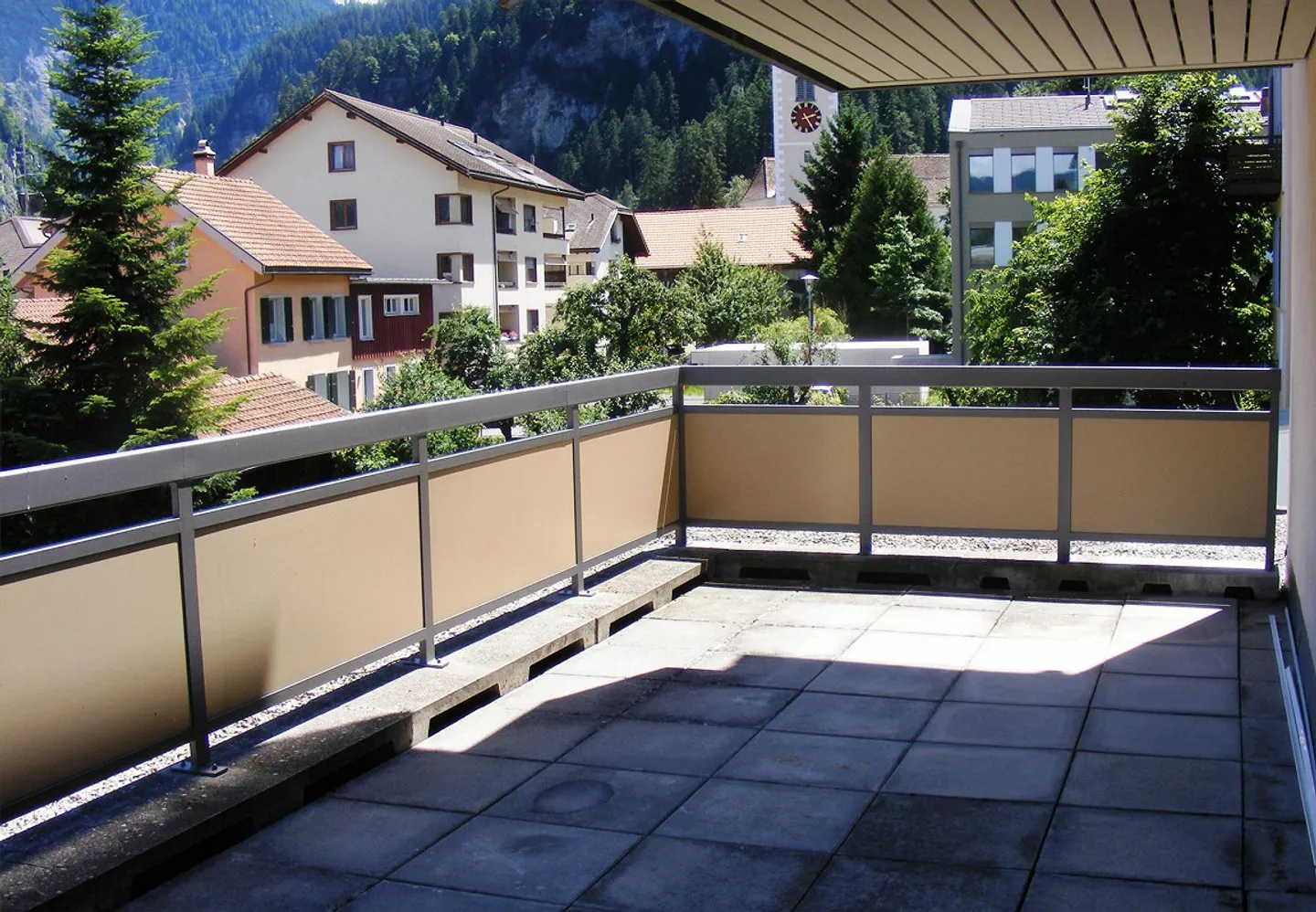 5.5 Zimmer Wohnung mit Blick auf den Piz Beverin - Foto 1 von 11