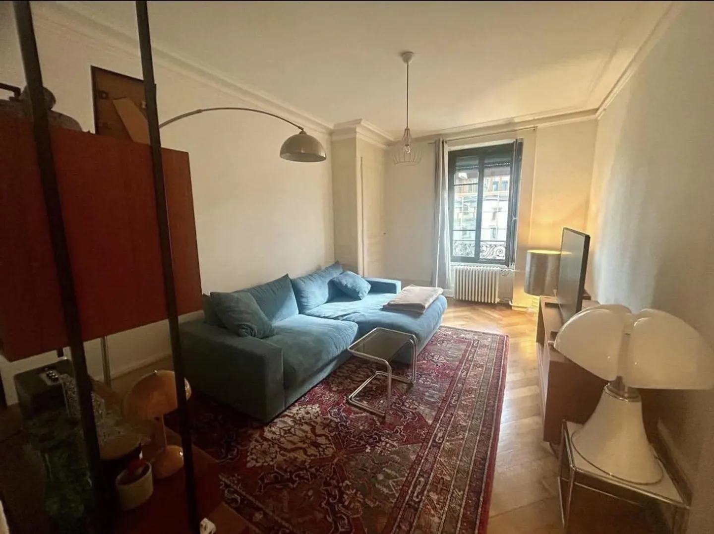 Charming 3.5 Room Apartment - Photo 2 of 7