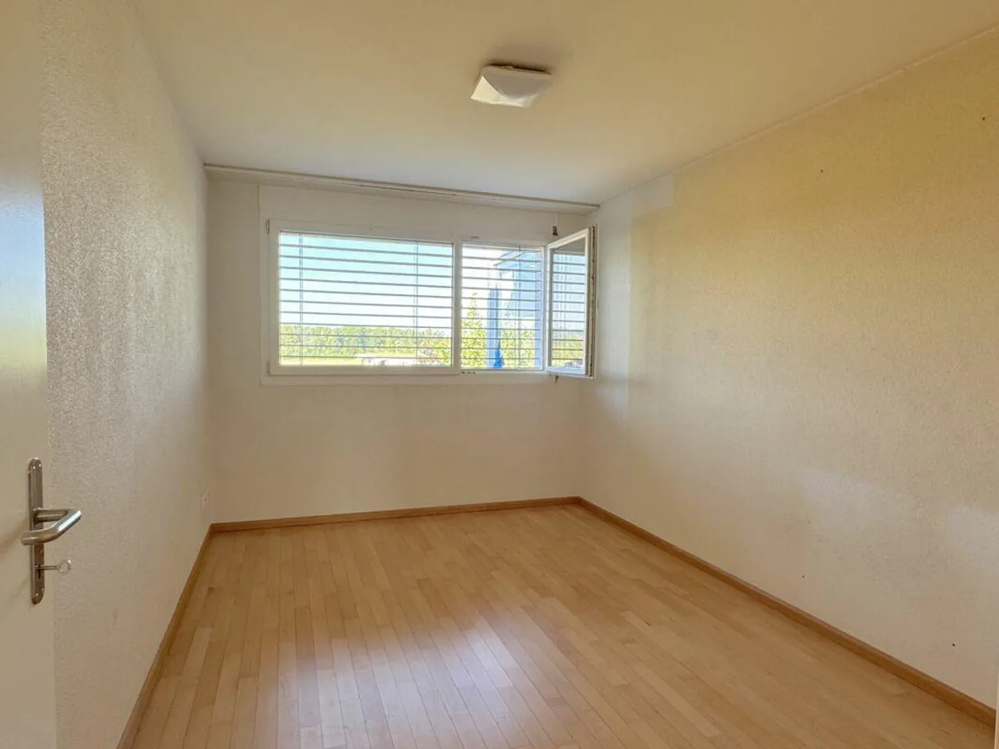 Geräumige Wohnung mit atemberaubender Aussicht - Foto 3 von 8
