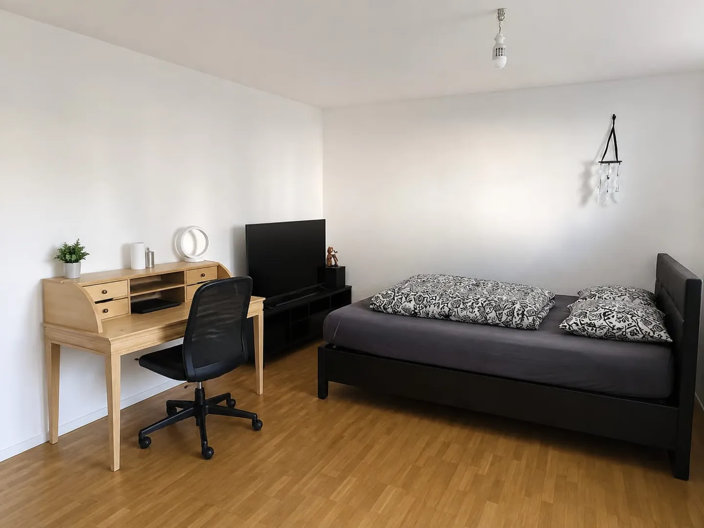Gemütliche 1-Zimmer-Wohnung mit Balkon in Thun - Foto 2 di 4
