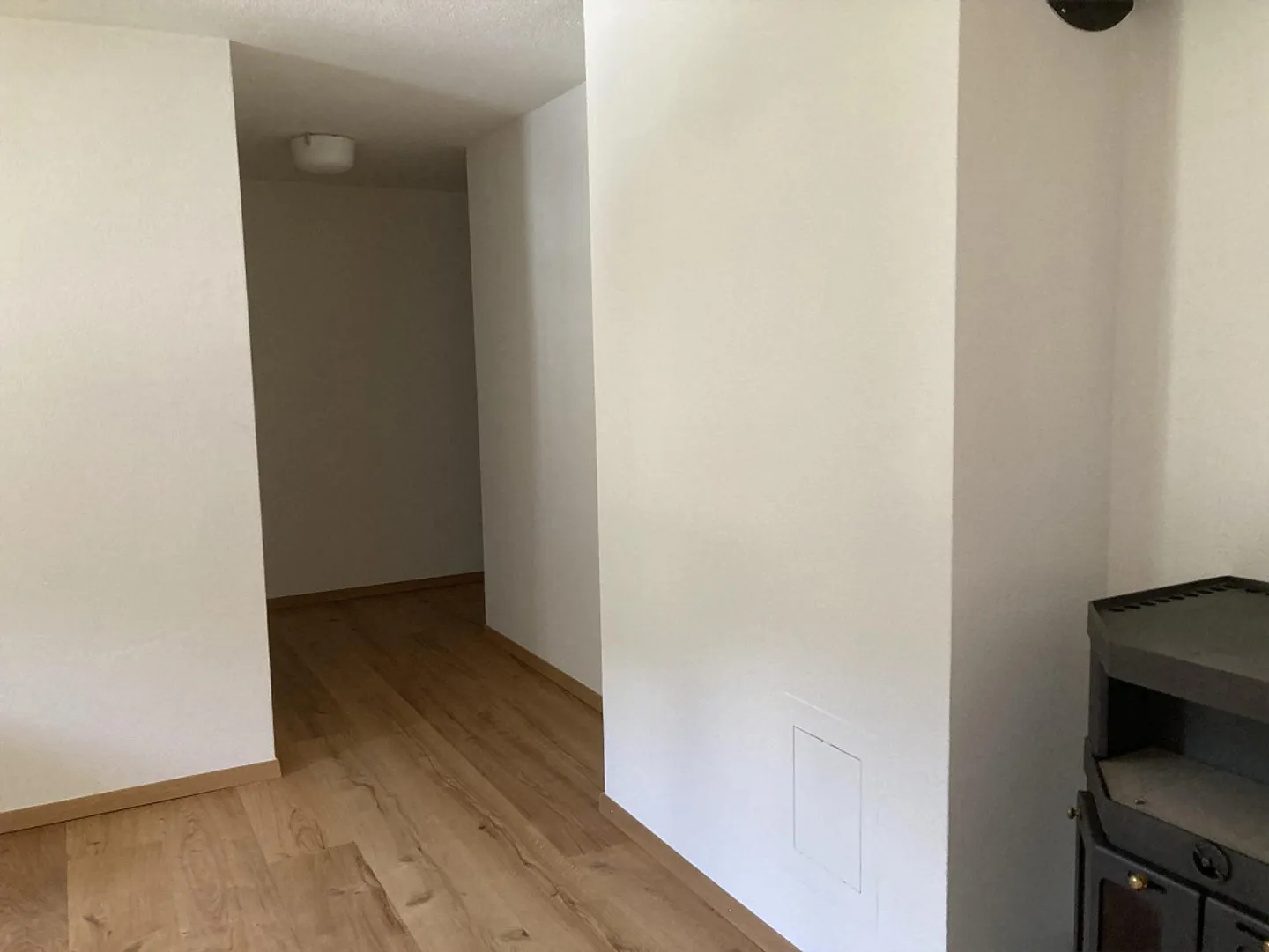 Spacious 2.5 room apartment with charm - Photo 2 of 7