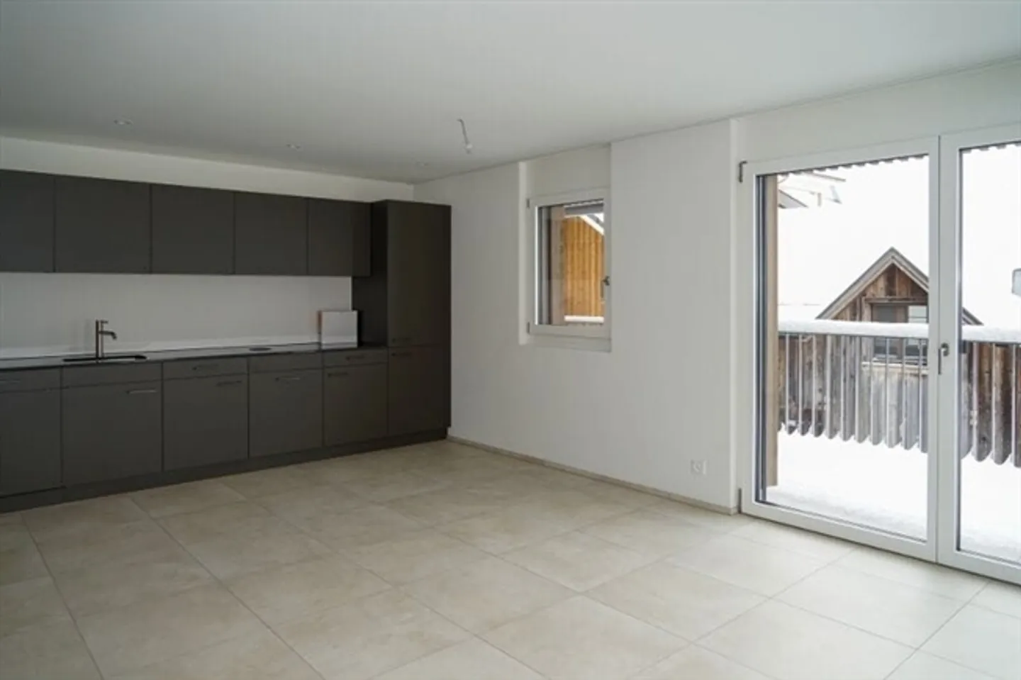 Moderne Wohnung mit sonnigem Balkon - Foto 6 von 13