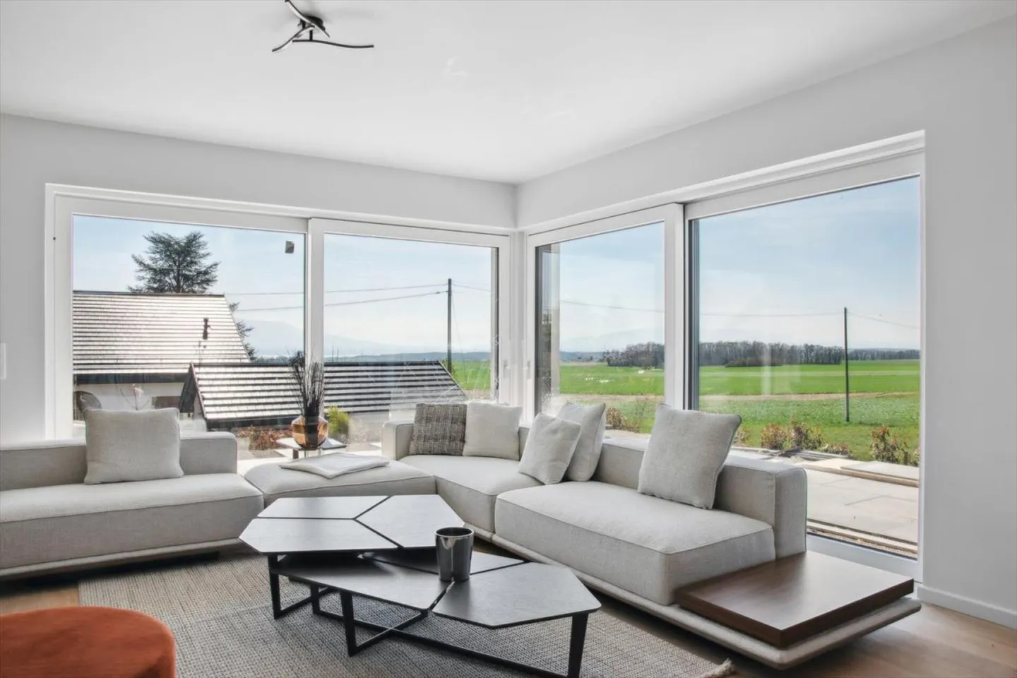 Single villa with 5.5 rooms in Chéserex - Photo 6 of 8