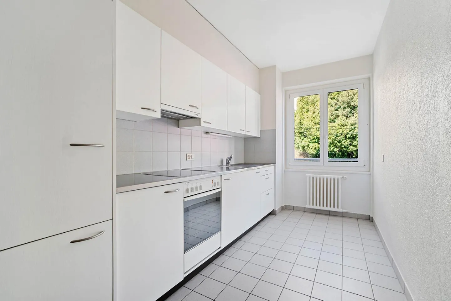 Appartement Charmant avec Terrasse - Photo 5 sur 10