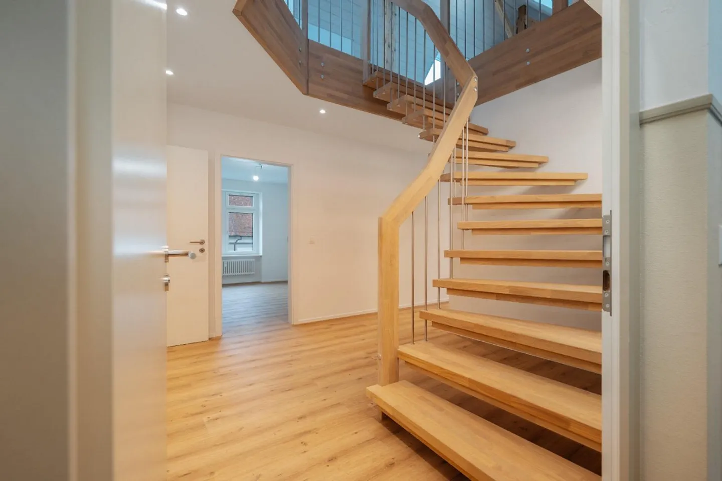 5 Zimmer Wohnung / Nachmieter gesucht Wunderschöne und helle 5 Zimmer - Foto 1 von 12
