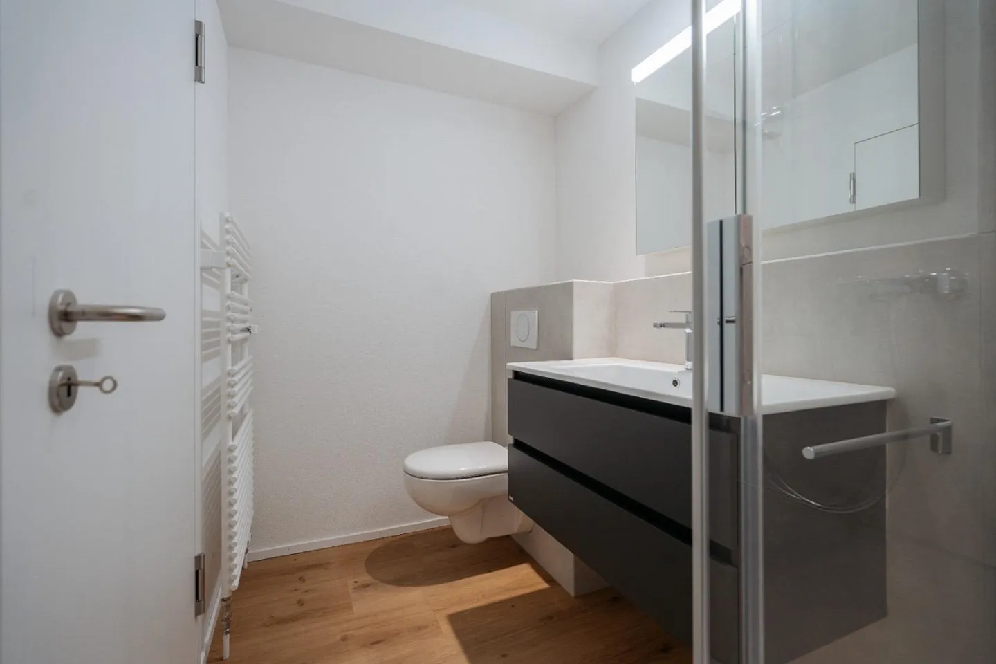 5 Zimmer Wohnung / Nachmieter gesucht Wunderschöne und helle 5 Zimmer - Foto 3 von 12