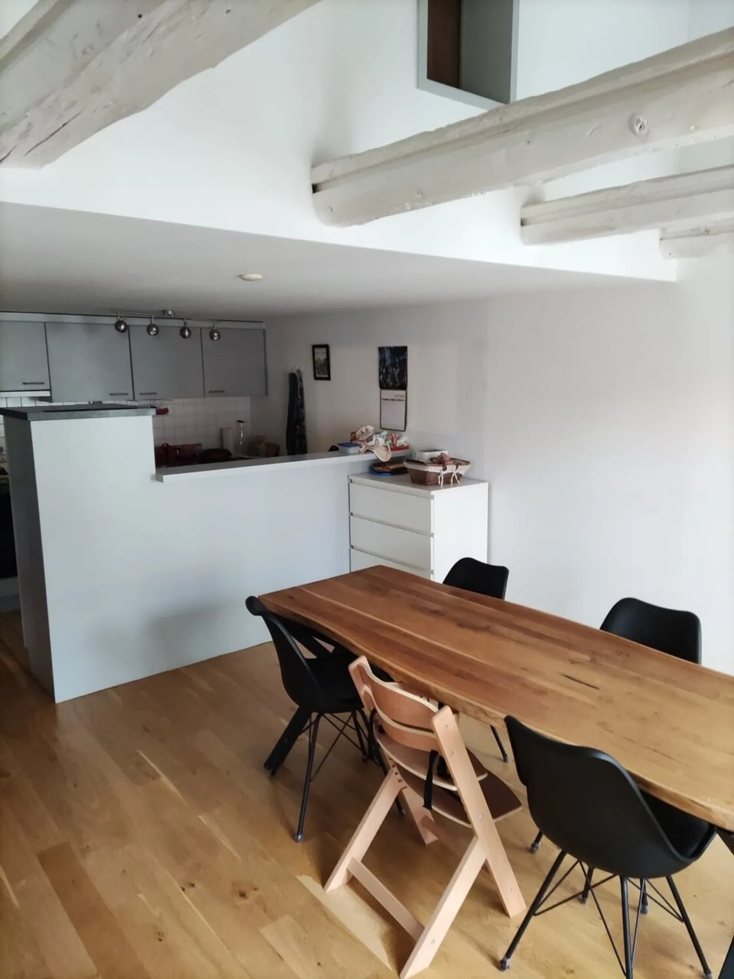CHIC APARTMENT VERY WELL LOCATED AND WITH CHARM - Photo 2 of 9