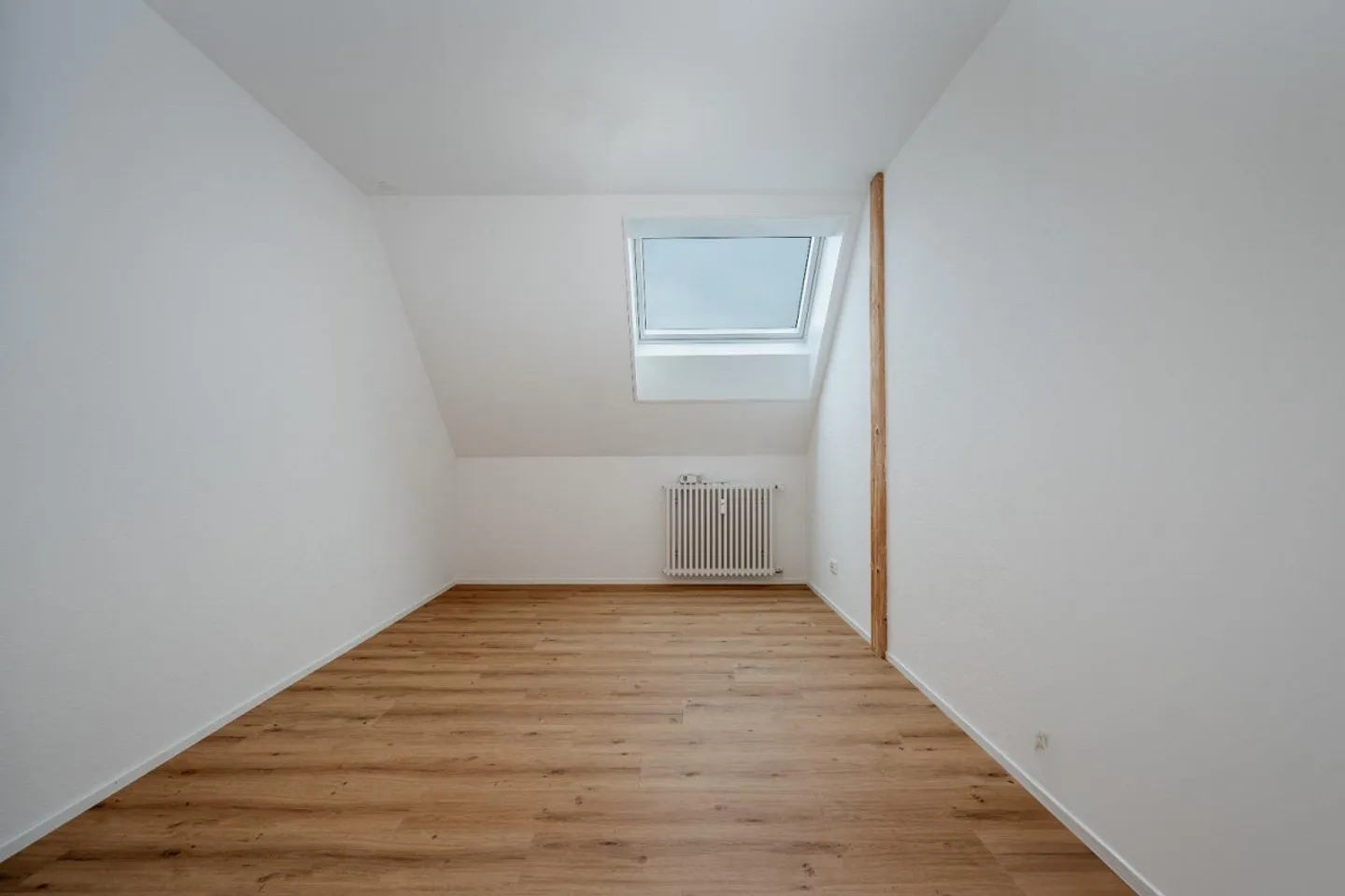 5 Zimmer Wohnung / Nachmieter gesucht Wunderschöne und helle 5 Zimmer - Foto 7 von 12