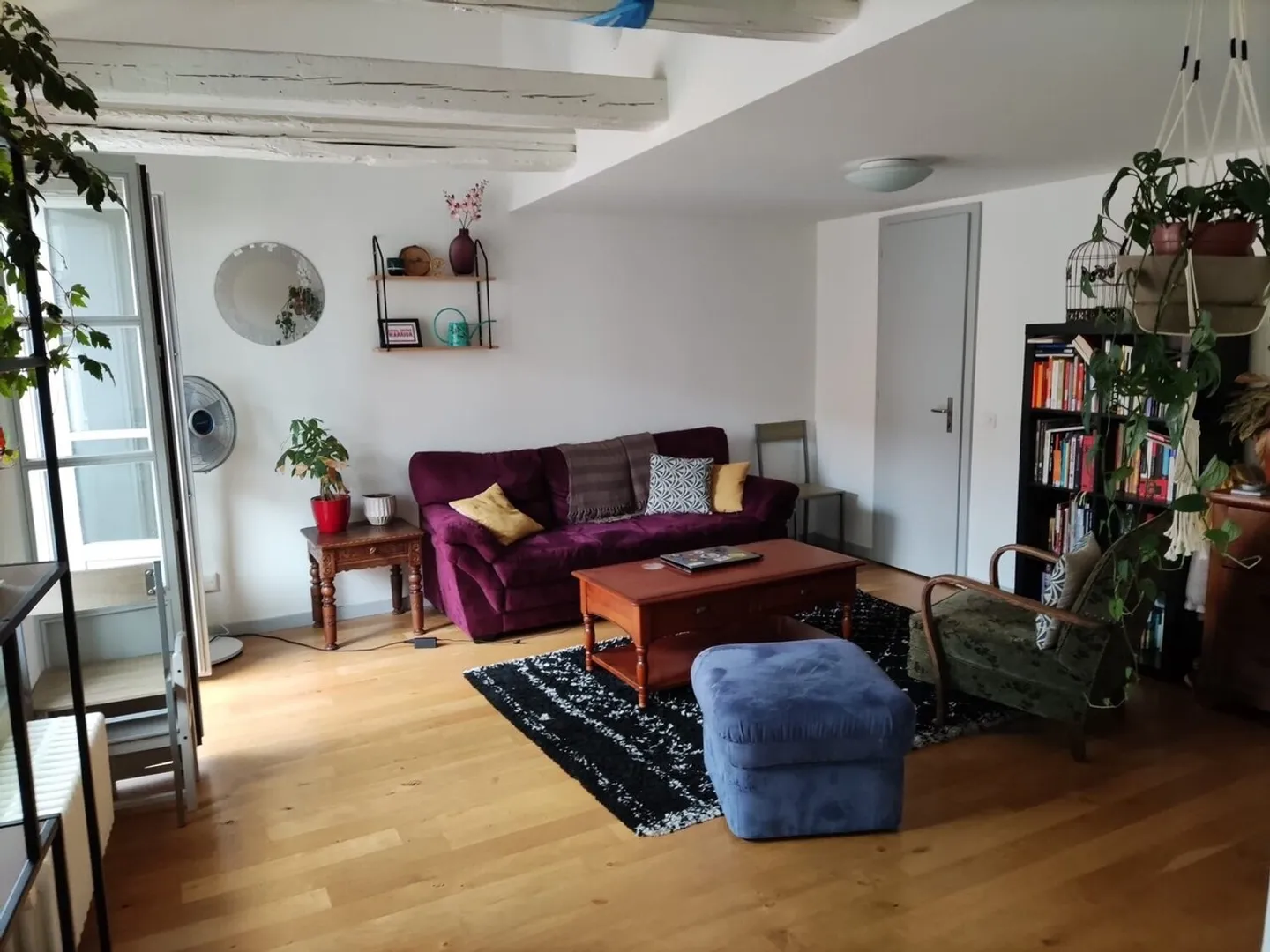 CHIC APARTMENT VERY WELL LOCATED AND WITH CHARM - Photo 6 of 9