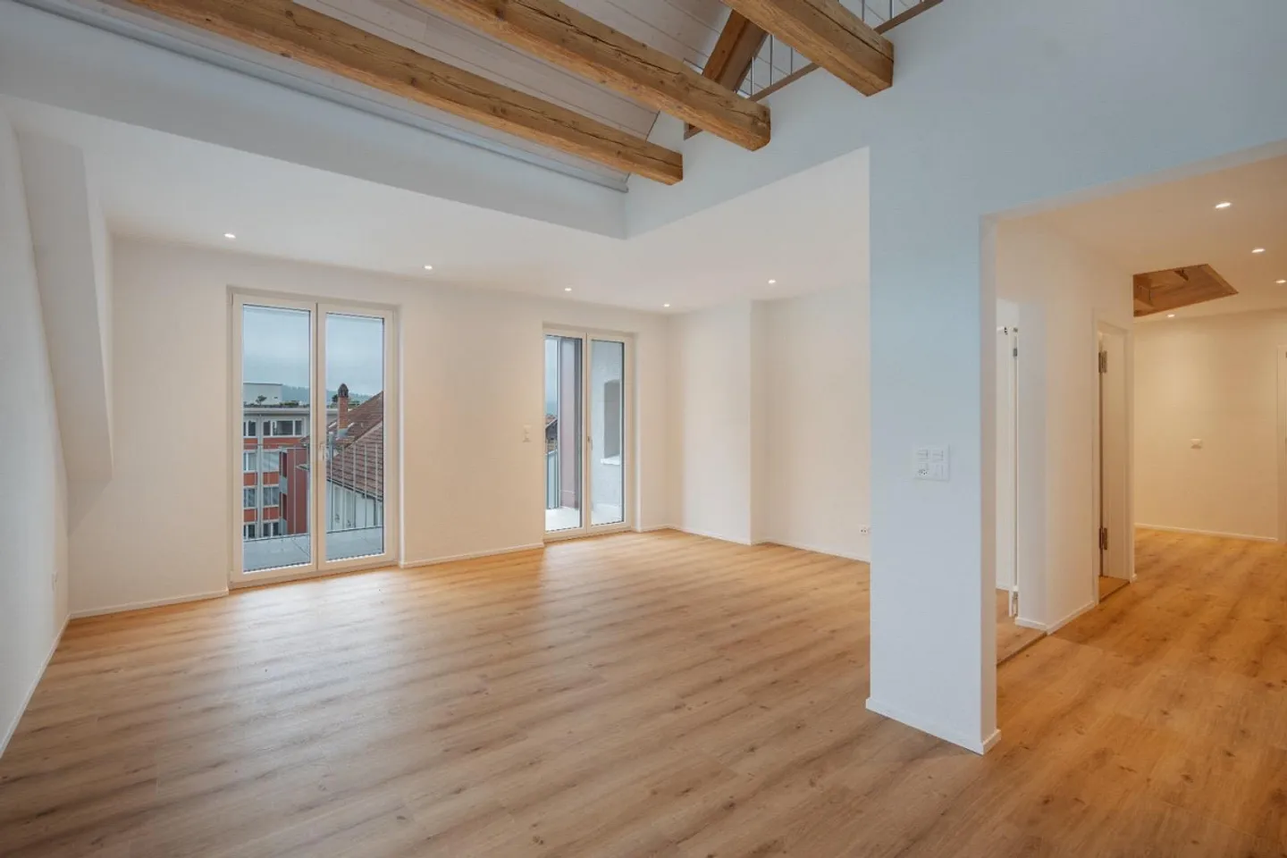 5 Zimmer Wohnung / Nachmieter gesucht Wunderschöne und helle 5 Zimmer - Foto 8 von 12