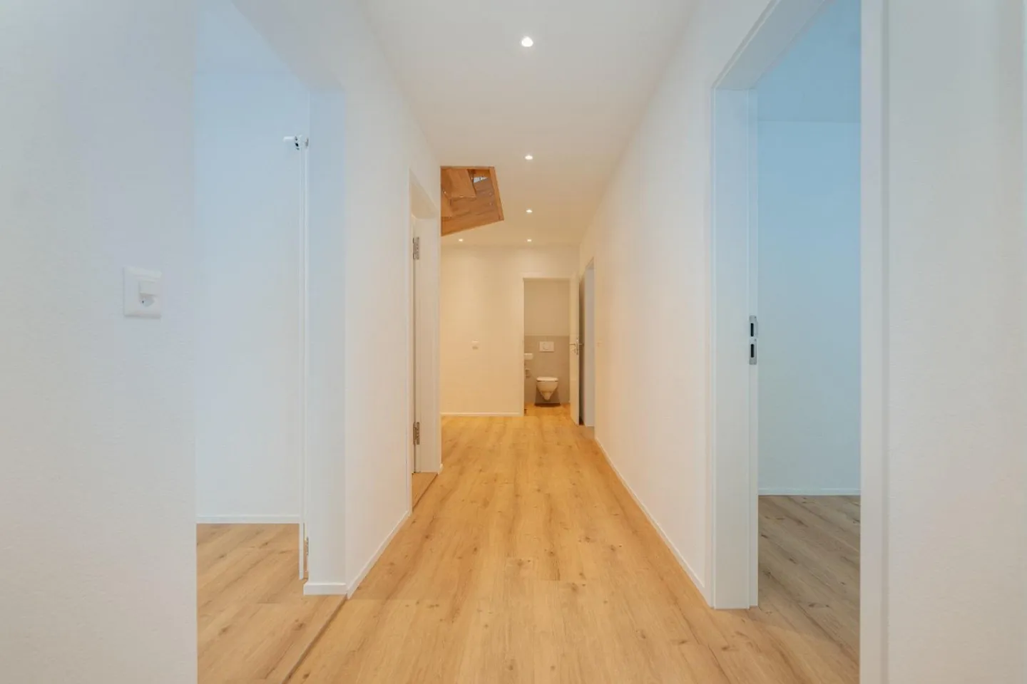 5 Zimmer Wohnung / Nachmieter gesucht Wunderschöne und helle 5 Zimmer - Foto 5 von 12
