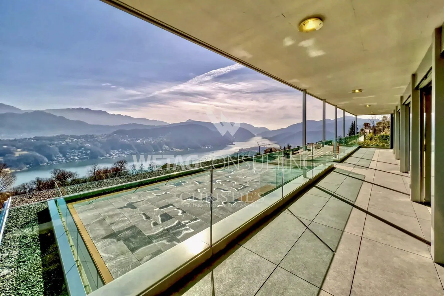 Appartamento prestigioso con vista spettacolare sul lago di Lugano a Vernate in vendita - Foto 2 di 12