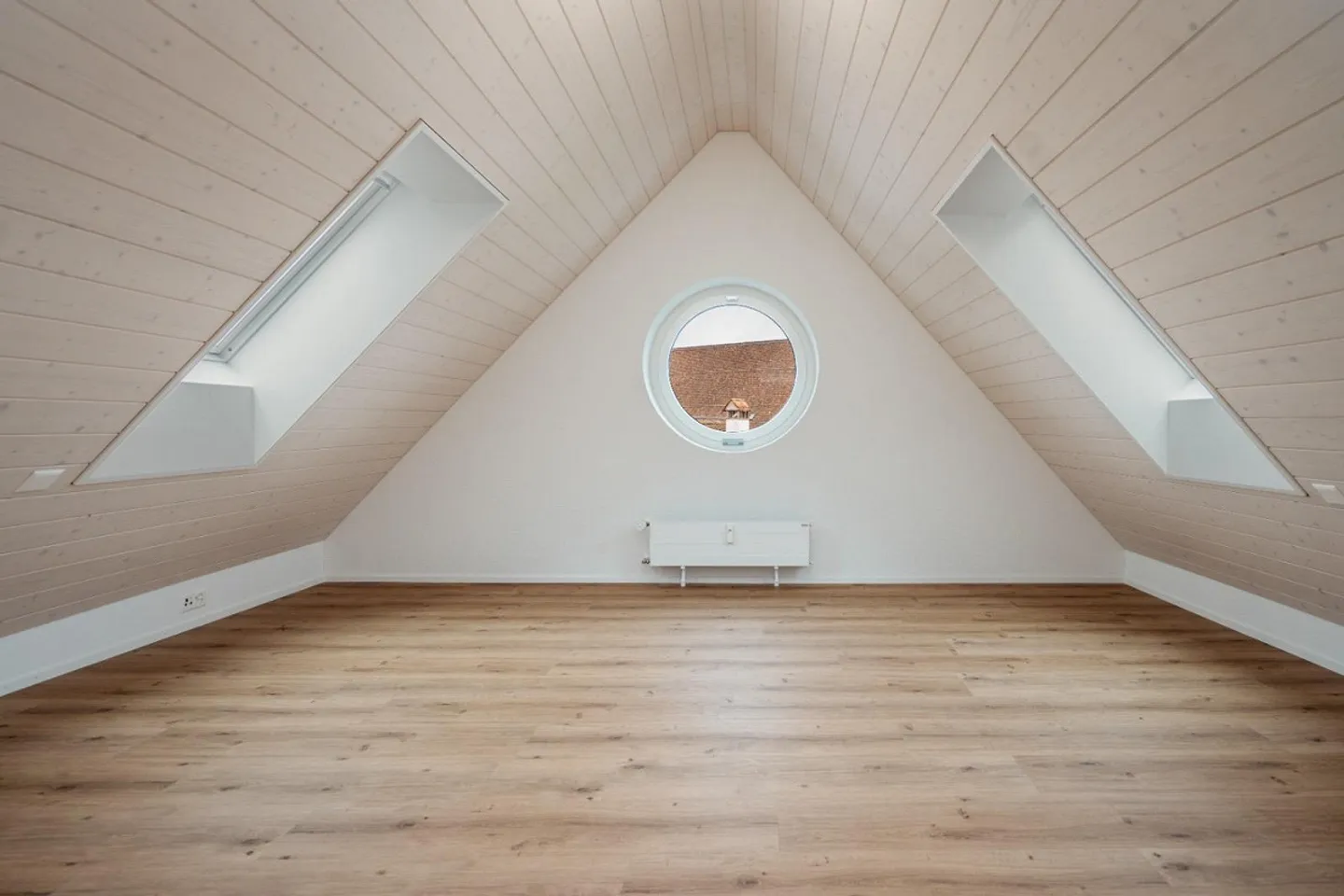 5 Zimmer Wohnung / Nachmieter gesucht Wunderschöne und helle 5 Zimmer - Foto 11 von 12