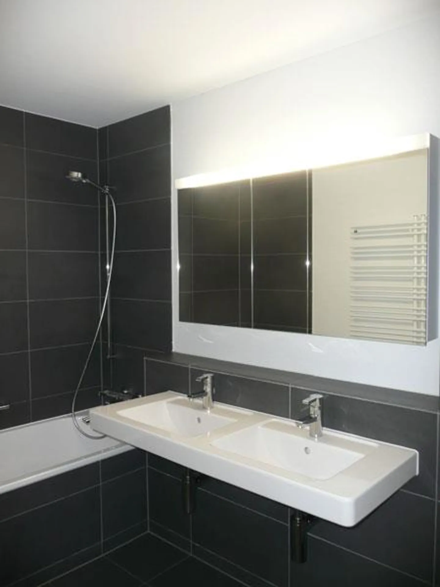 Aimez-vous l'espace ? Votre nouveau rêve de maison ! - Photo 5 sur 5