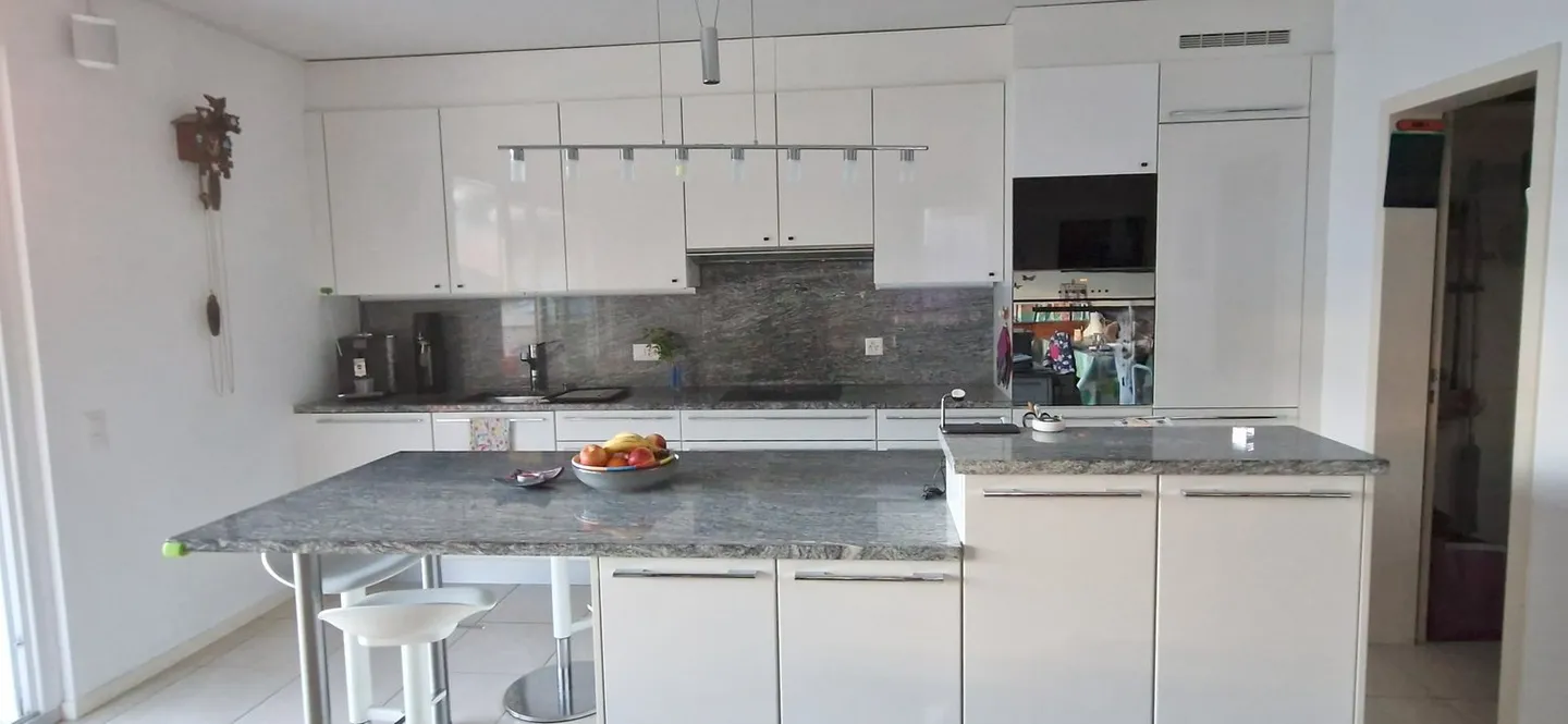 Appartamento moderno di 4,5 stanze con vista sui castelli di Bellinzona - Foto 4 di 9