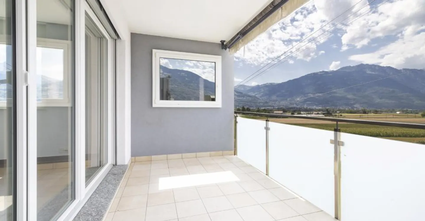 For sale: 4.5 rooms on the top floor with 3 bedrooms, two balconies and unobstructed view - Photo 13 of 17