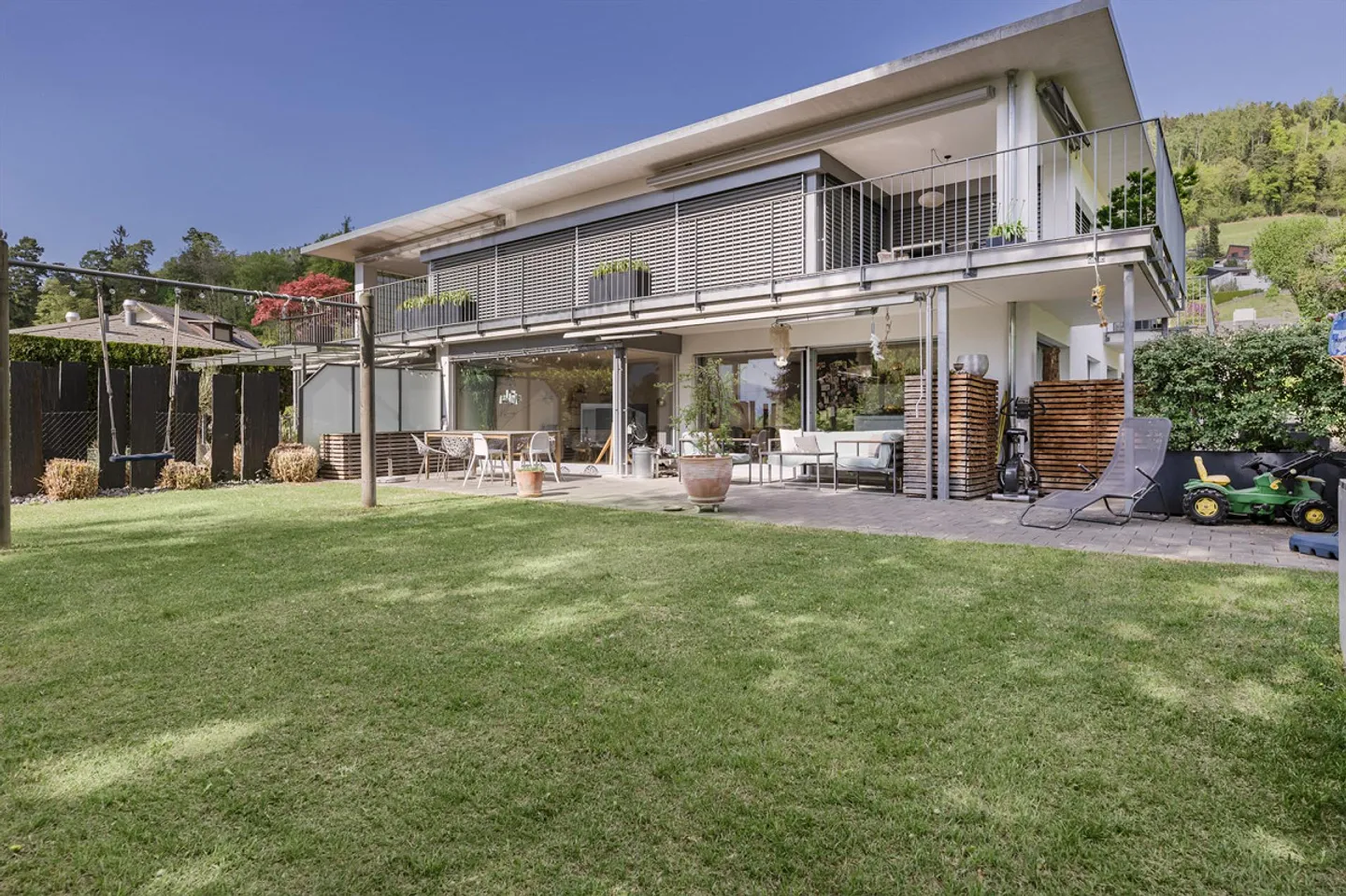 Moderne Gartenwohnung mit Seesicht - Foto 3 von 15