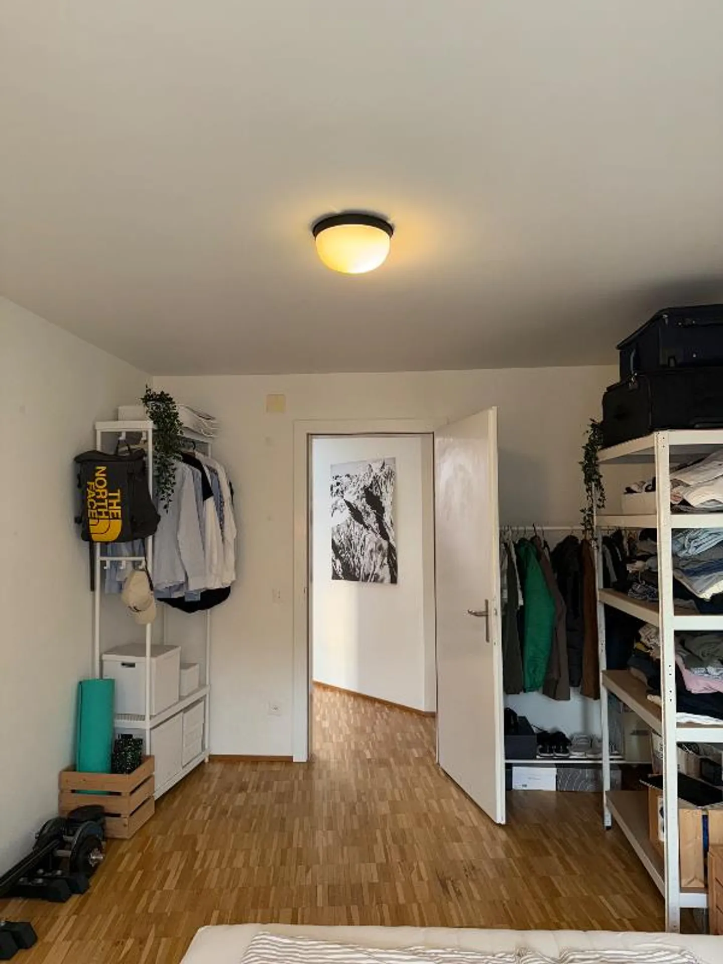 Room in Penthouse apartment with Rooftop - Foto 4 von 5