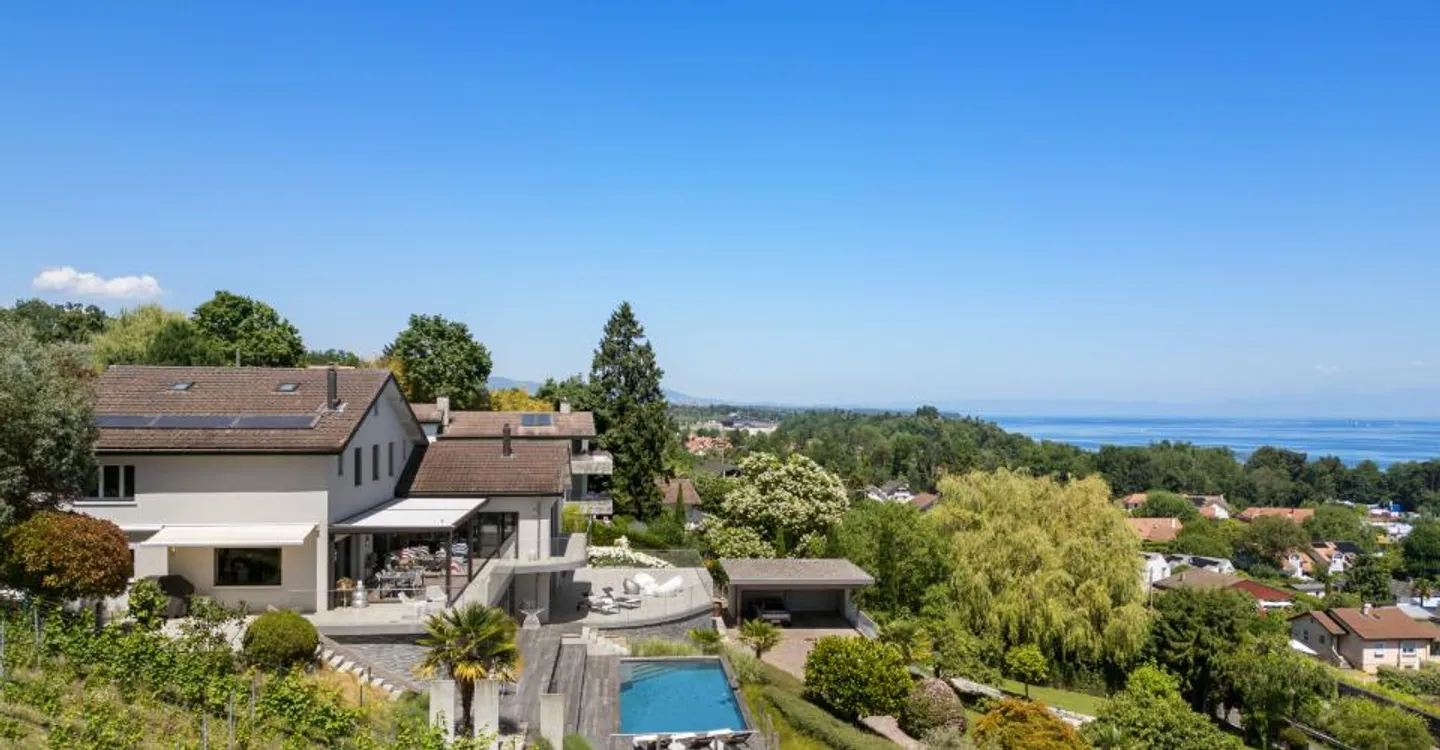 Außergewöhnliche Villa mit spektakulärem Blick auf den Genfersee - Foto 3 von 10