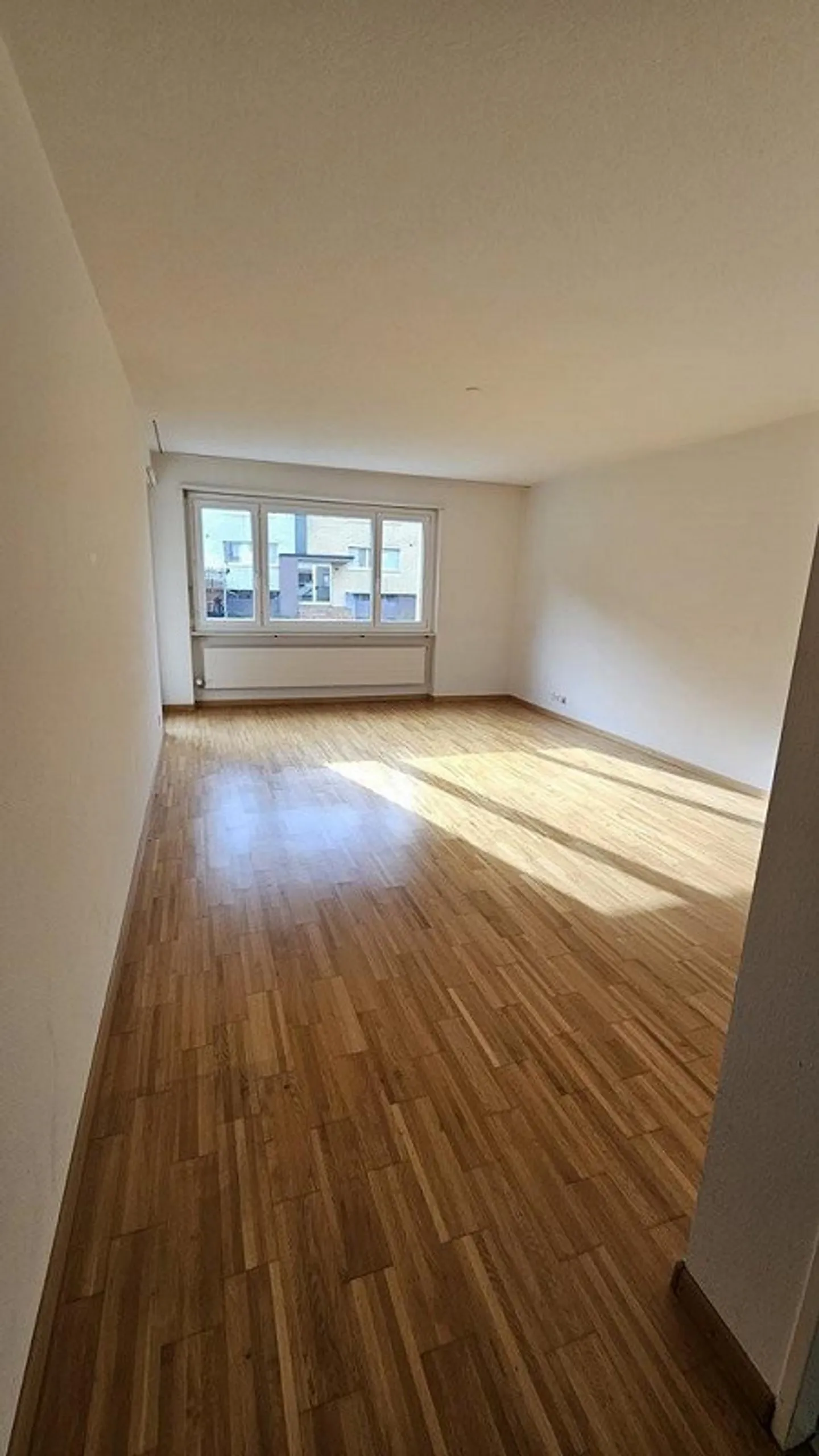 Sonnige Parterrewohnung - Foto 4 von 6