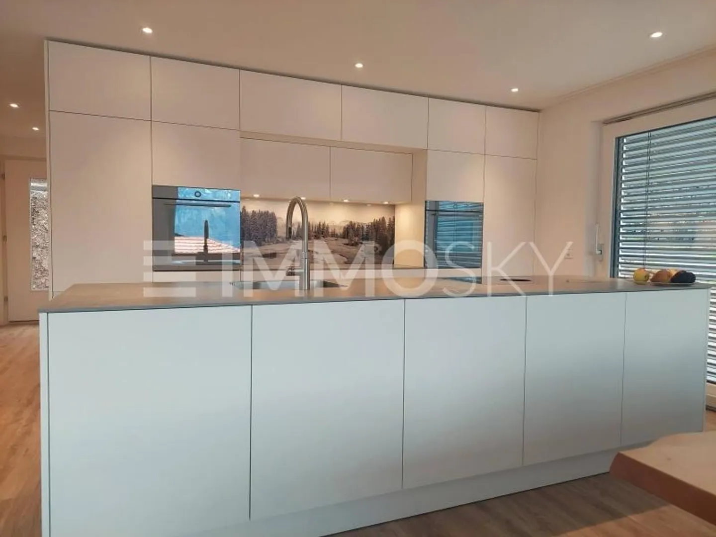 Casa efficiente di nuova costruzione con vista sul lago e sulla montagna - Foto 2 di 5