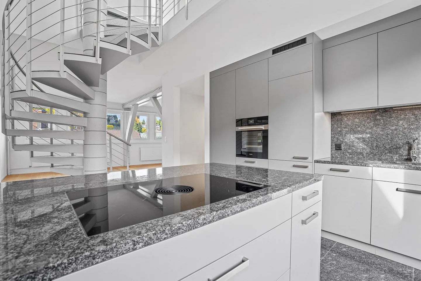 Apartment at the Pulse of the City with Rooftop Terrace - Photo 5 of 12