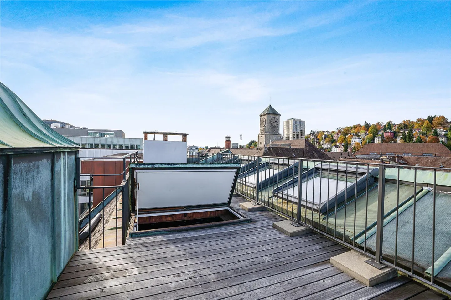 Apartment at the Pulse of the City with Rooftop Terrace - Photo 11 of 12