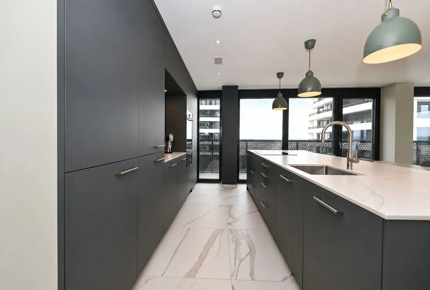Exklusives Apartment mit atemberaubendem Blick - Foto 2 von 18