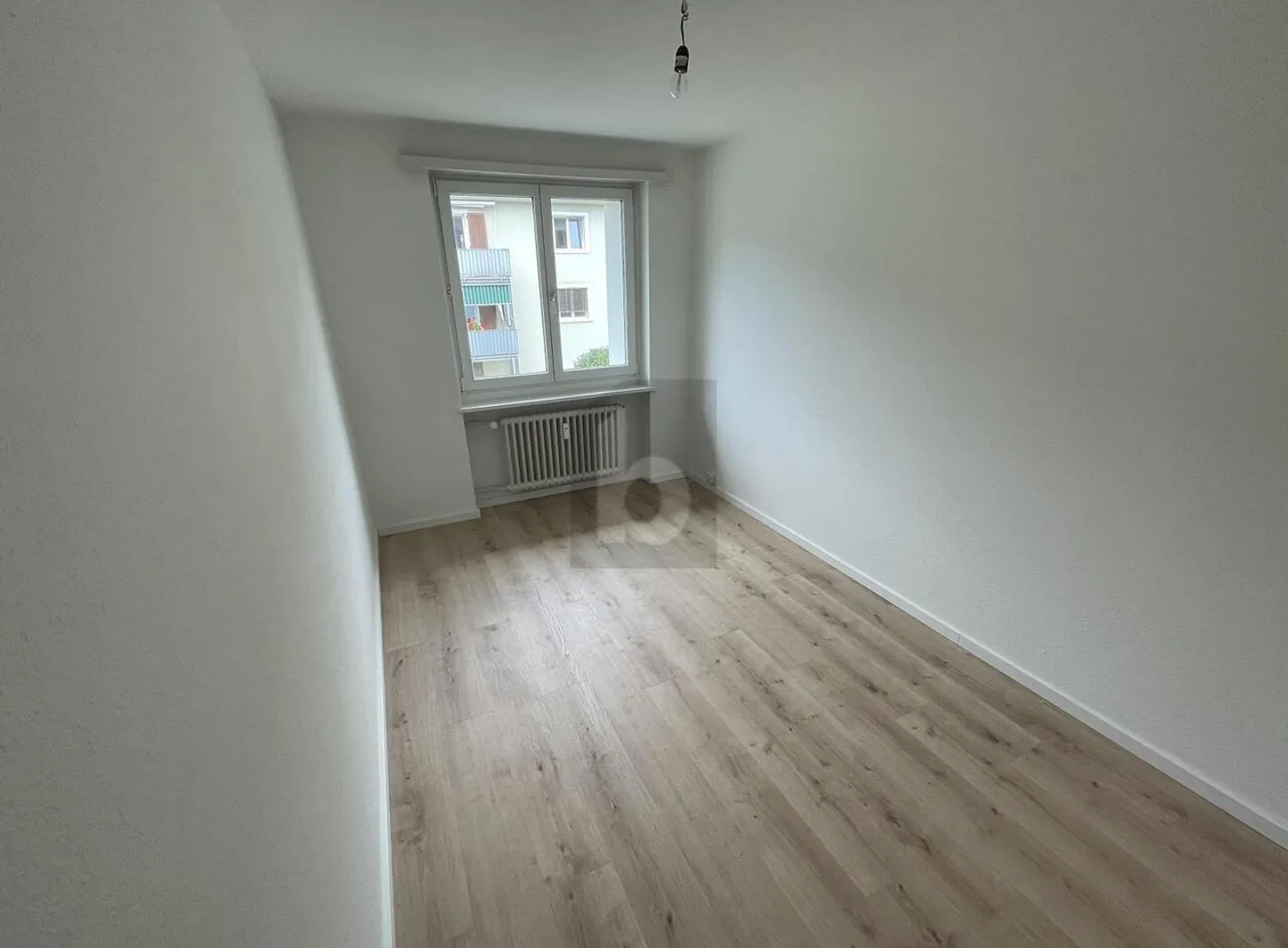 BAIGNÉ DE LUMIÈRE AVEC GRAND BALCON - Photo 5 sur 6