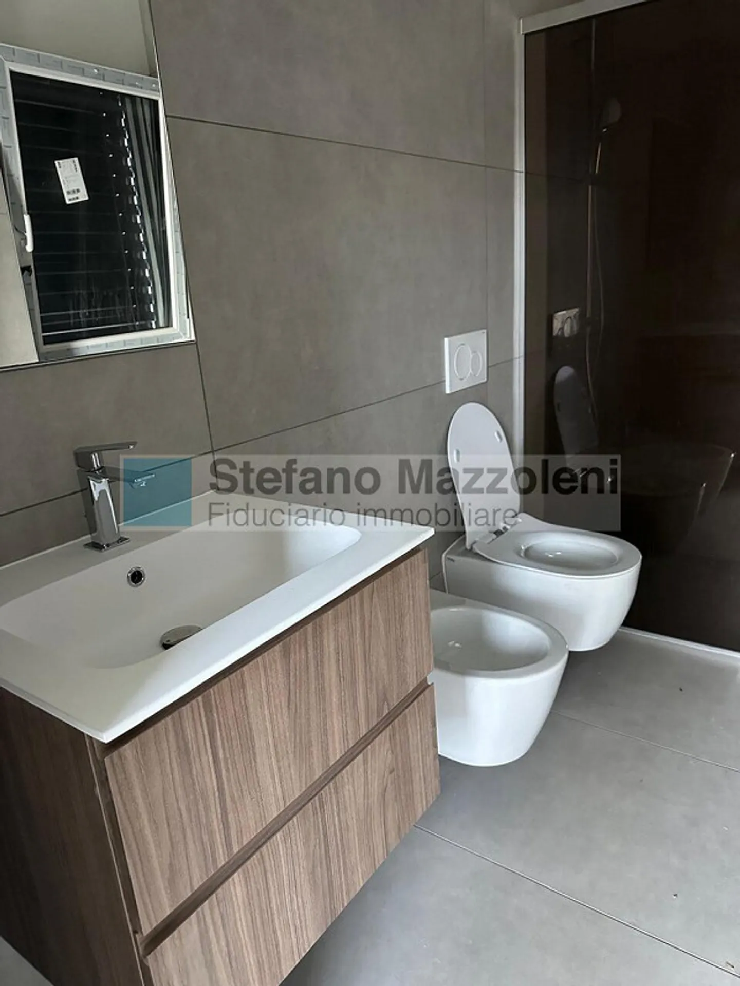 Elegant penthouse with 3.5 rooms in new building in Giubiasco - Photo 10 of 15