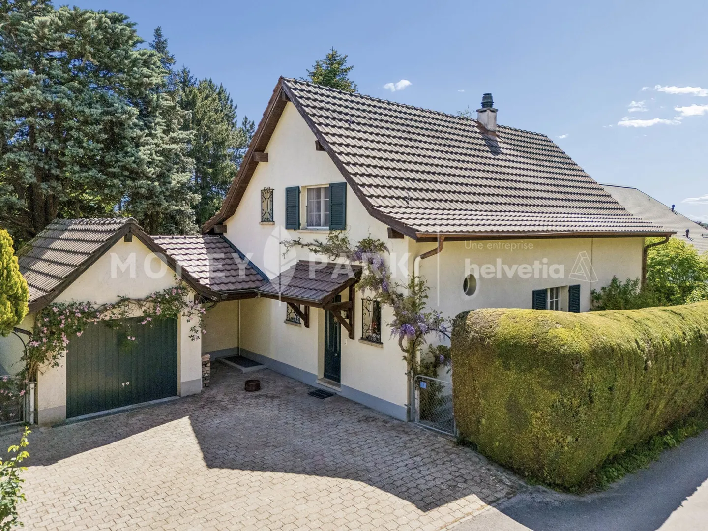 Exklusiv: Wunderschöne Einzelvilla mit großem Garten - Foto 1 von 6