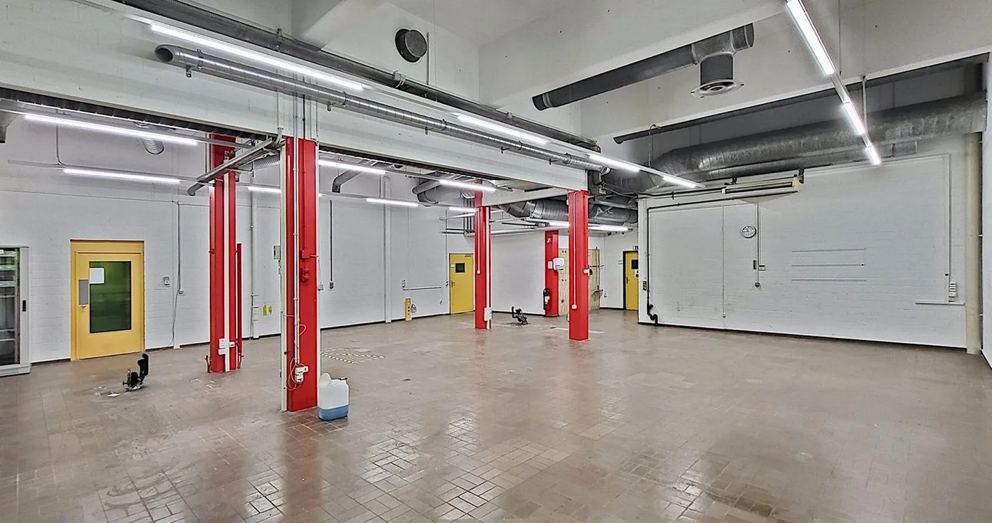 Rez-de-chaussée complet avec livraison et infrastructure ! - Photo 9 sur 13