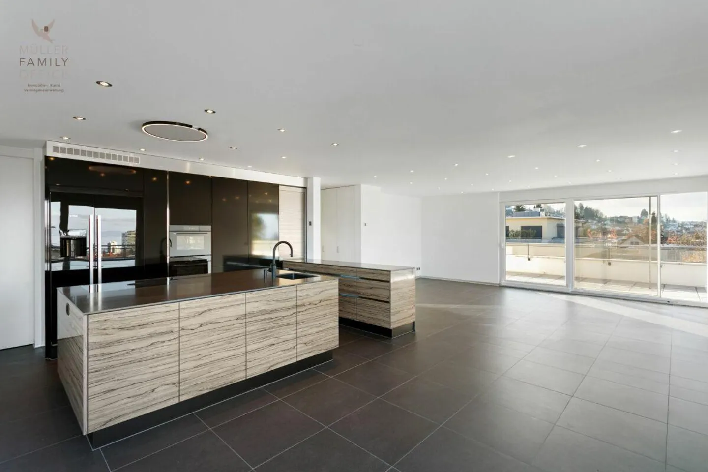 Quiet Elegance with a View - 5 1/2 Room Penthouse Apartment with Lake Constance View - Photo 8 of 13