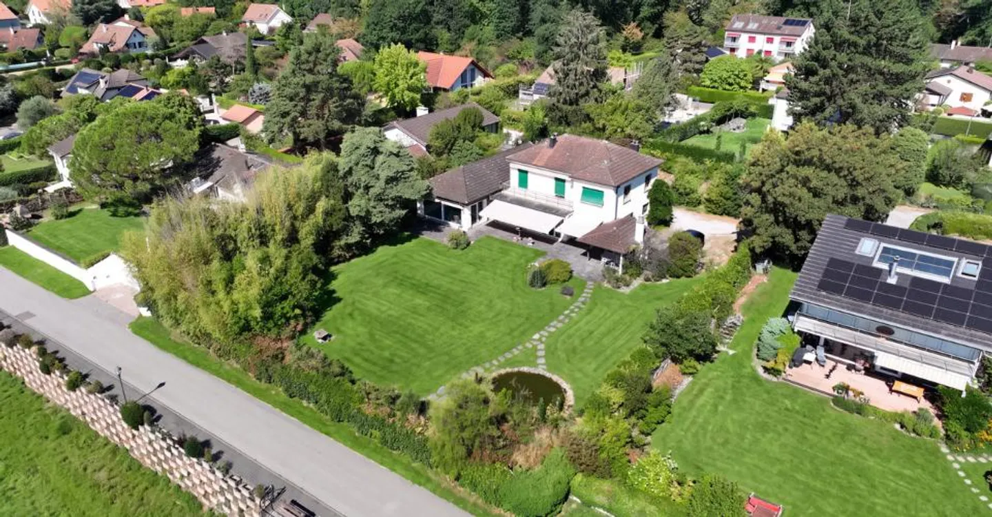 Villa prestigieuse à Buchillon - Photo 2 sur 12