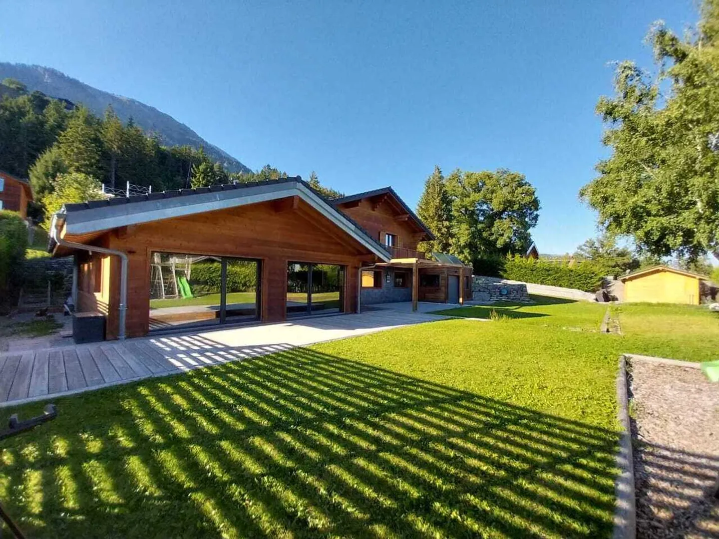 Magnificent Chalet of 191 m2 - Savièse (Prafirmin) - Photo 2 of 27