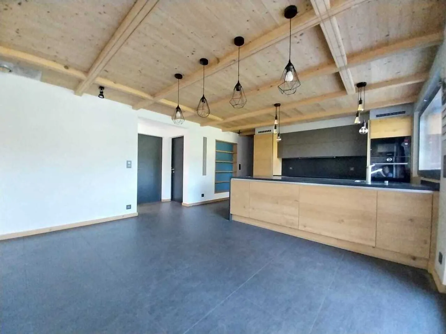 Magnificent Chalet of 191 m2 - Savièse (Prafirmin) - Photo 3 of 27