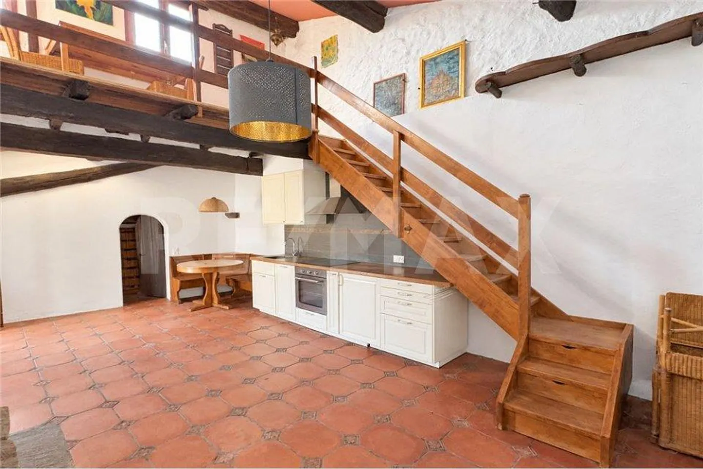 Maison de noyau avec deux appartements, terrasses et cheminées - Photo 1 sur 13