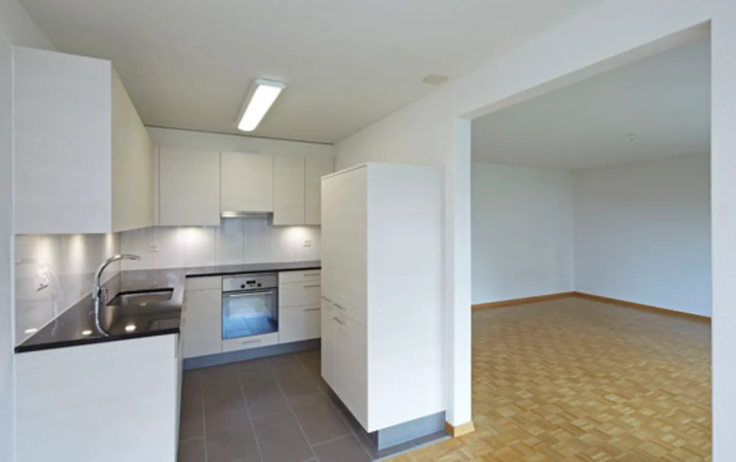Sunny Apartment in Family Area - Photo 3 of 6