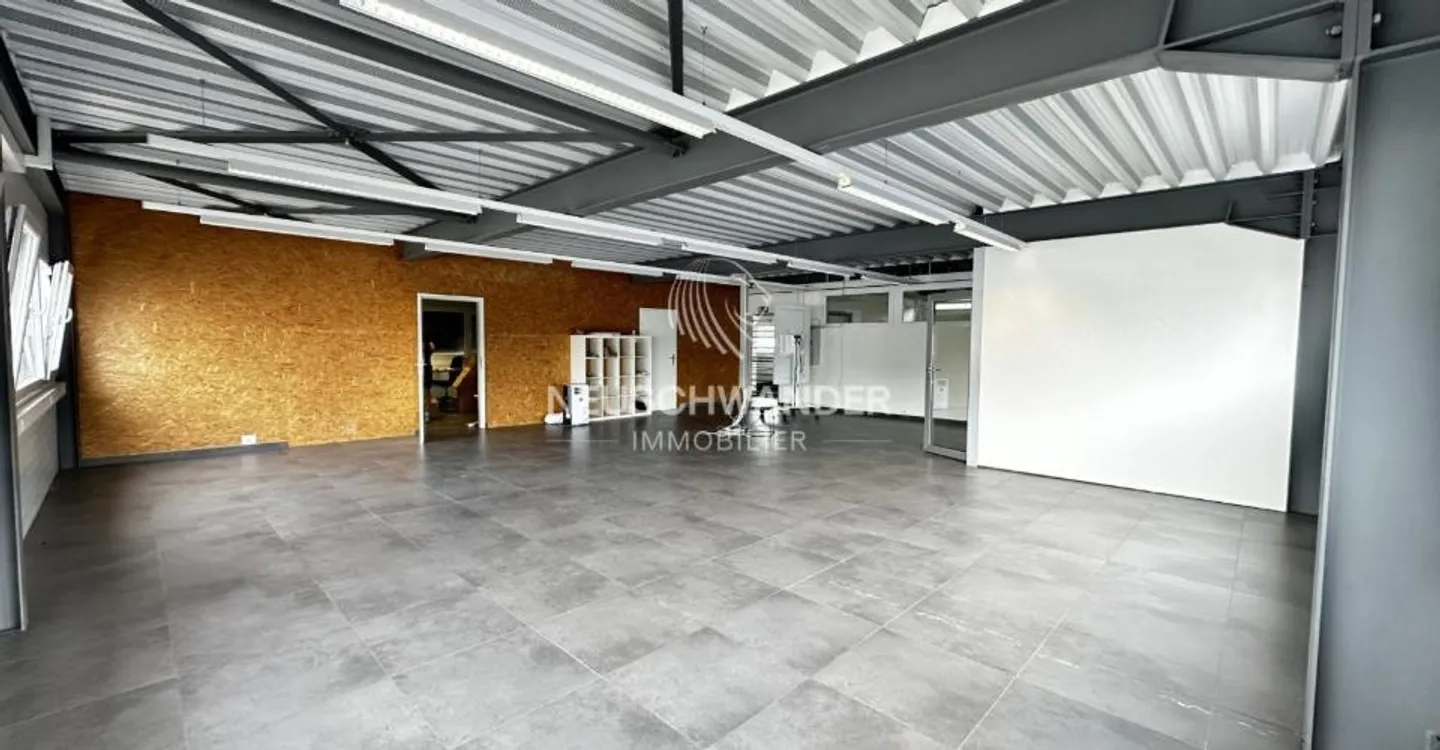 Espace Commercial en Zone Dynamique - Photo 3 sur 11