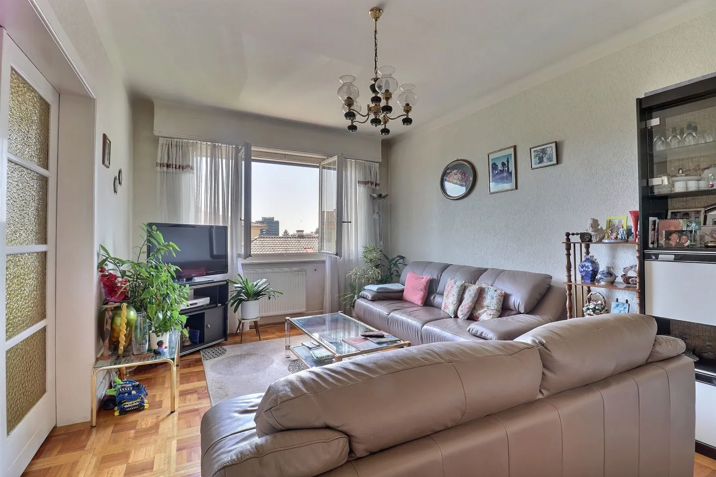 4.5 room apartment on the 2nd floor - Photo 1 of 16